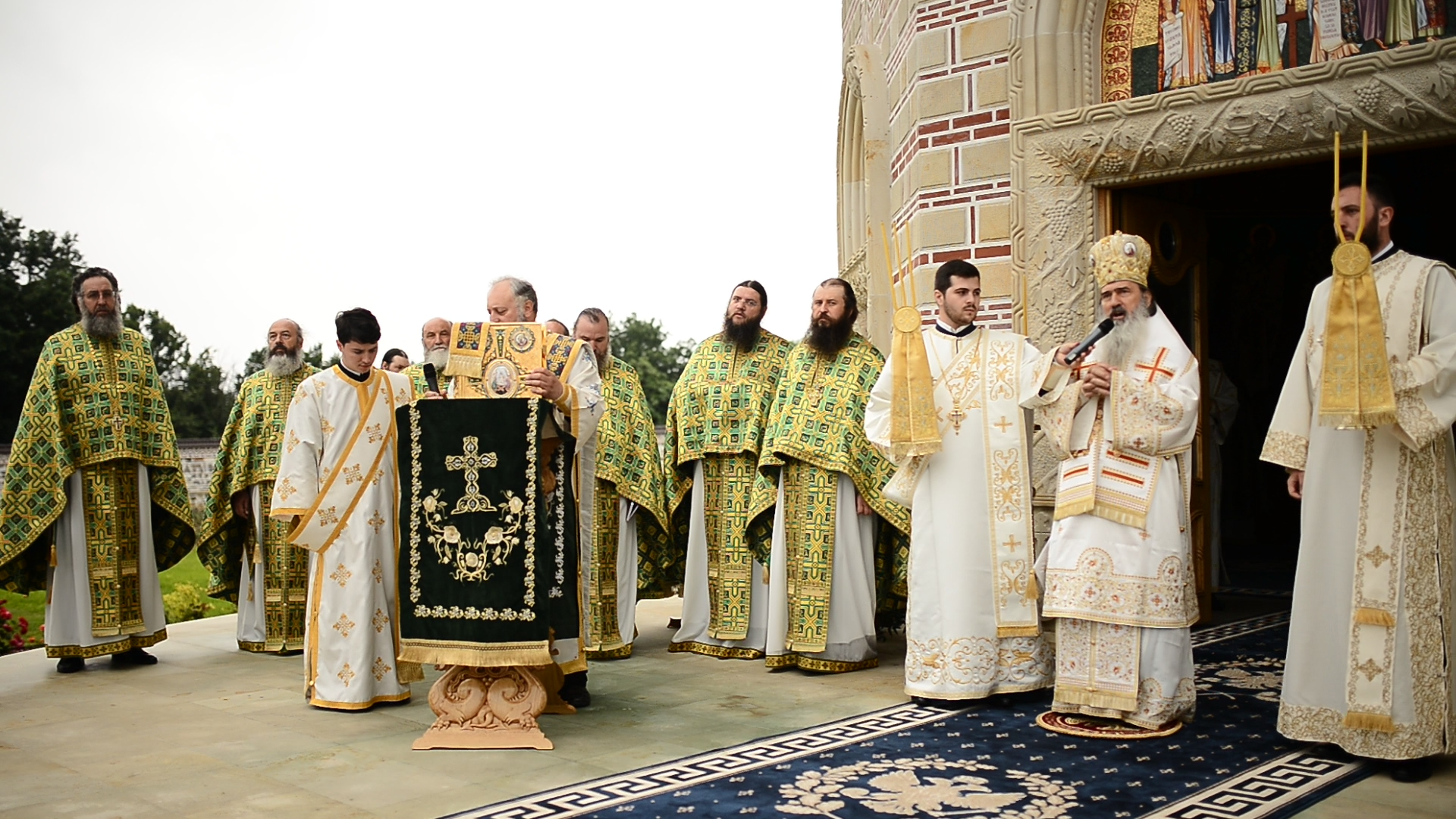Sfinţii Români, prăznuiţi la Zosin şi Calapodeşti