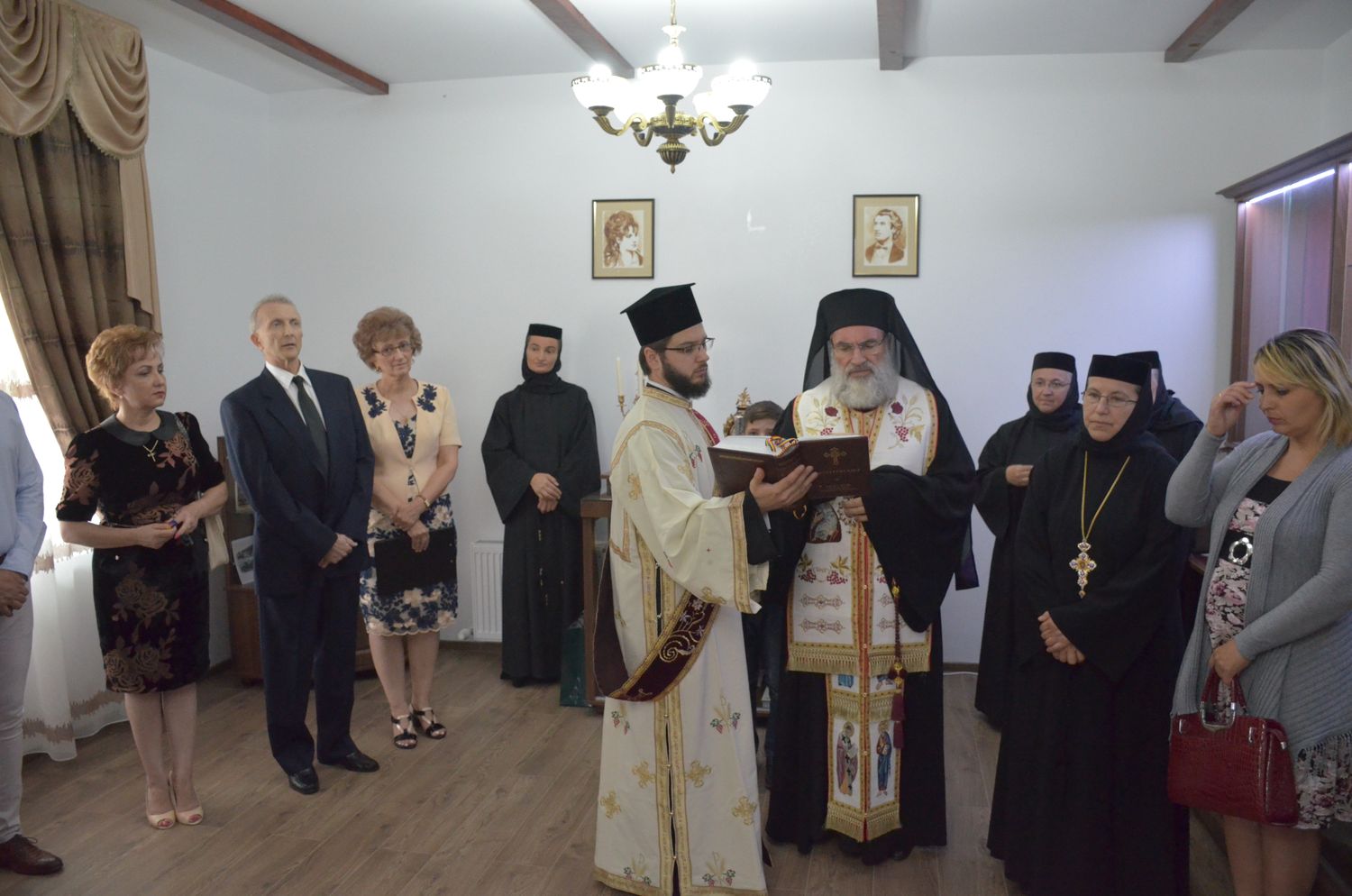 Inaugurarea Centrului Cultural Spiritual Văratic