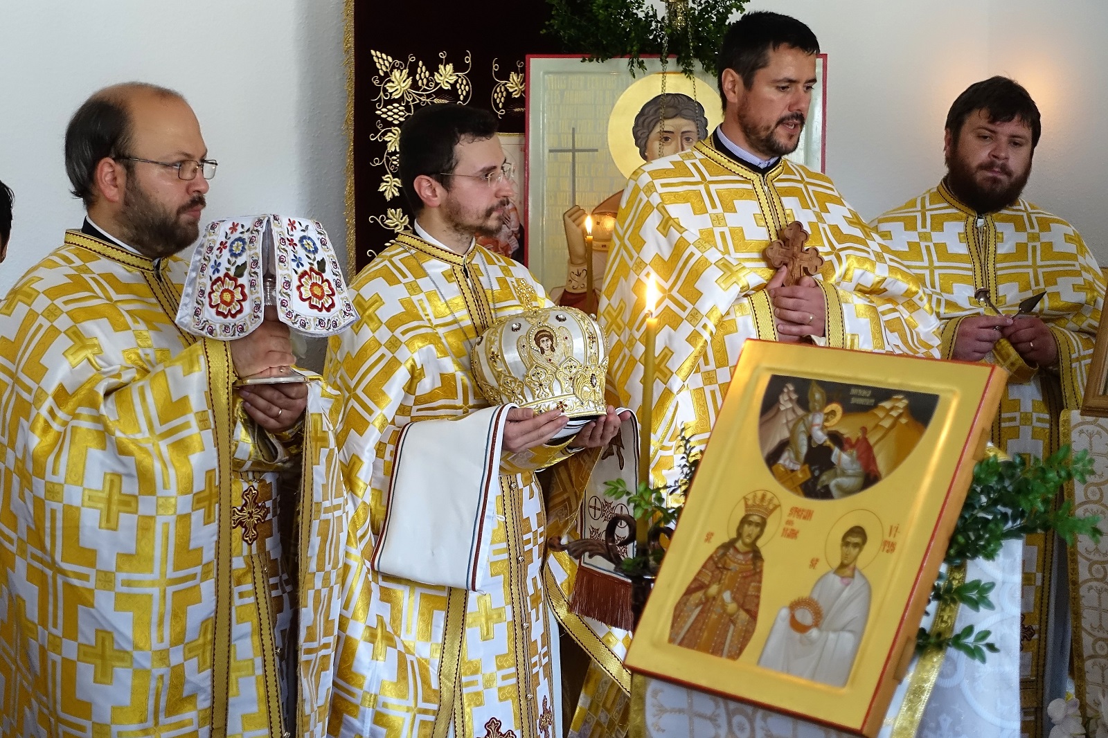 Prima vizită a Mitropolitului Serafim în noua biserică a parohiei din Chemnitz Prima vizită a Mitropolitului Serafim în noua biserică a parohiei din Chemnitz