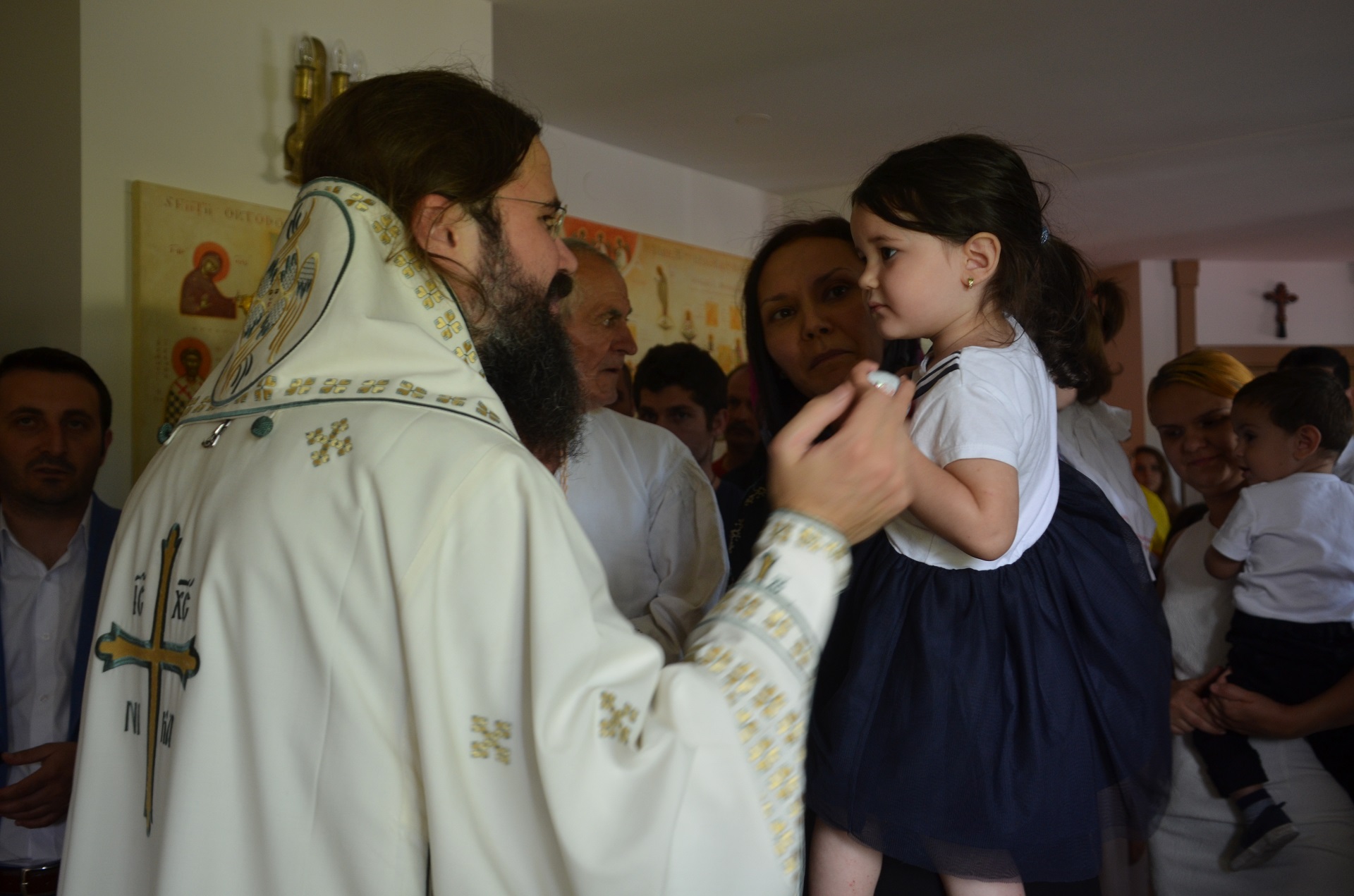 „Se cuvine să prețuim și să cultivăm mai mult și mai cu sârg dragostea frățească, prin prieteniile duhovnicești și solidaritatea față de ceilalți” „Se cuvine să prețuim și să cultivăm mai mult și mai cu sârg dragostea frățească, prin prieteniile duhovnicești și solidaritatea față de ceilalți”