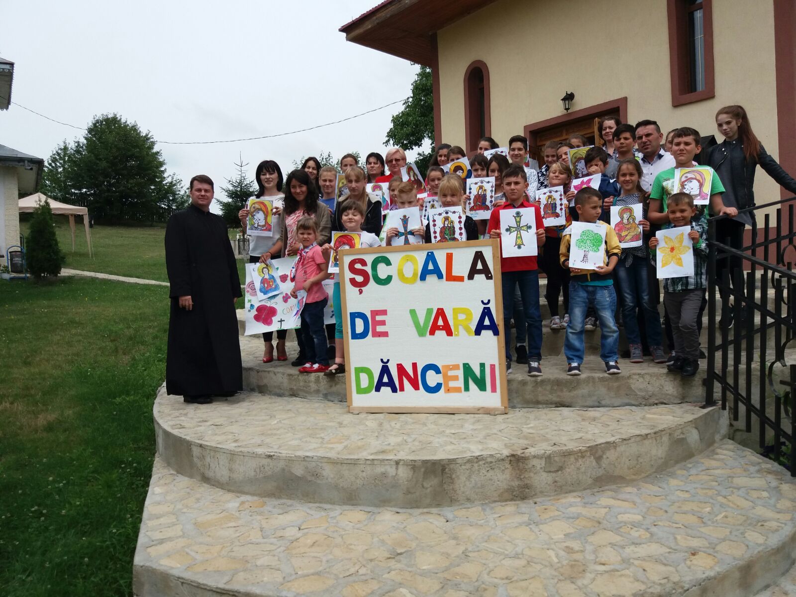Activităţi pentru copii la Dănceni şi Hârja Activităţi pentru copii la Dănceni şi Hârja