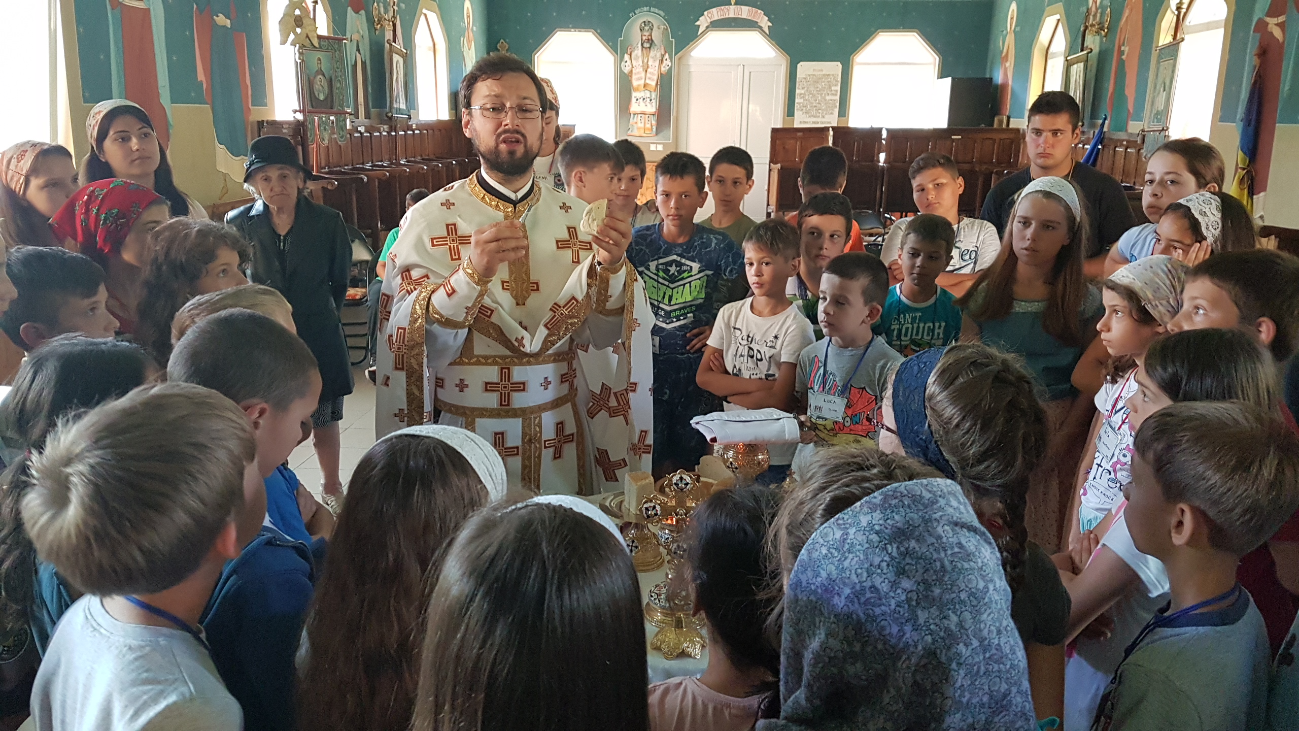 Activităţi pentru copii la Dănceni şi Hârja