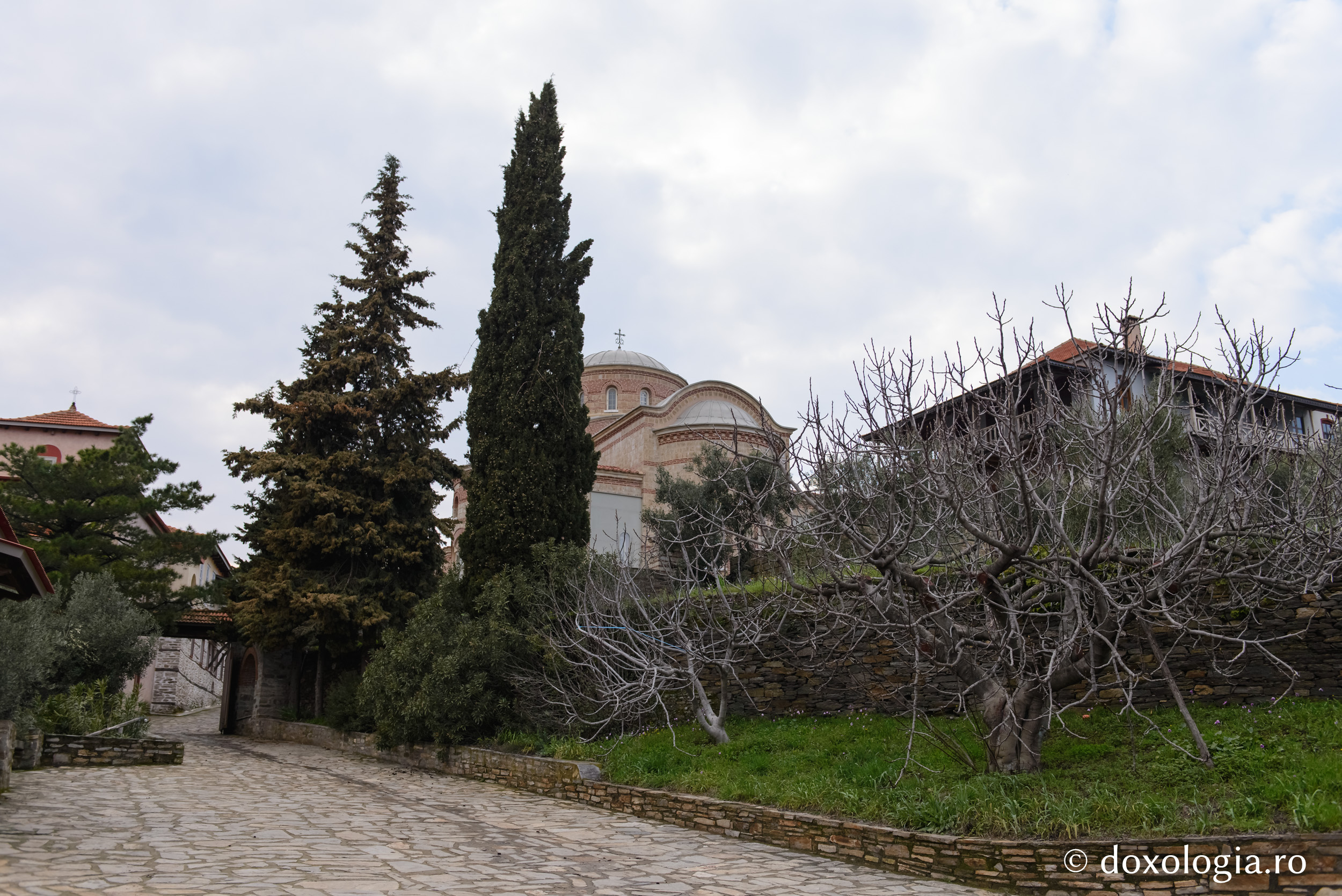 (Foto) Chilia iconarilor de la Burazeri – Athos