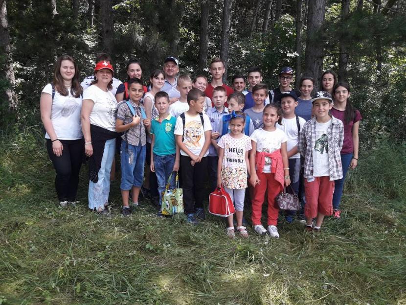Şcoală de vară în Parohia Siliştea II Şcoală de vară în Parohia Siliştea II