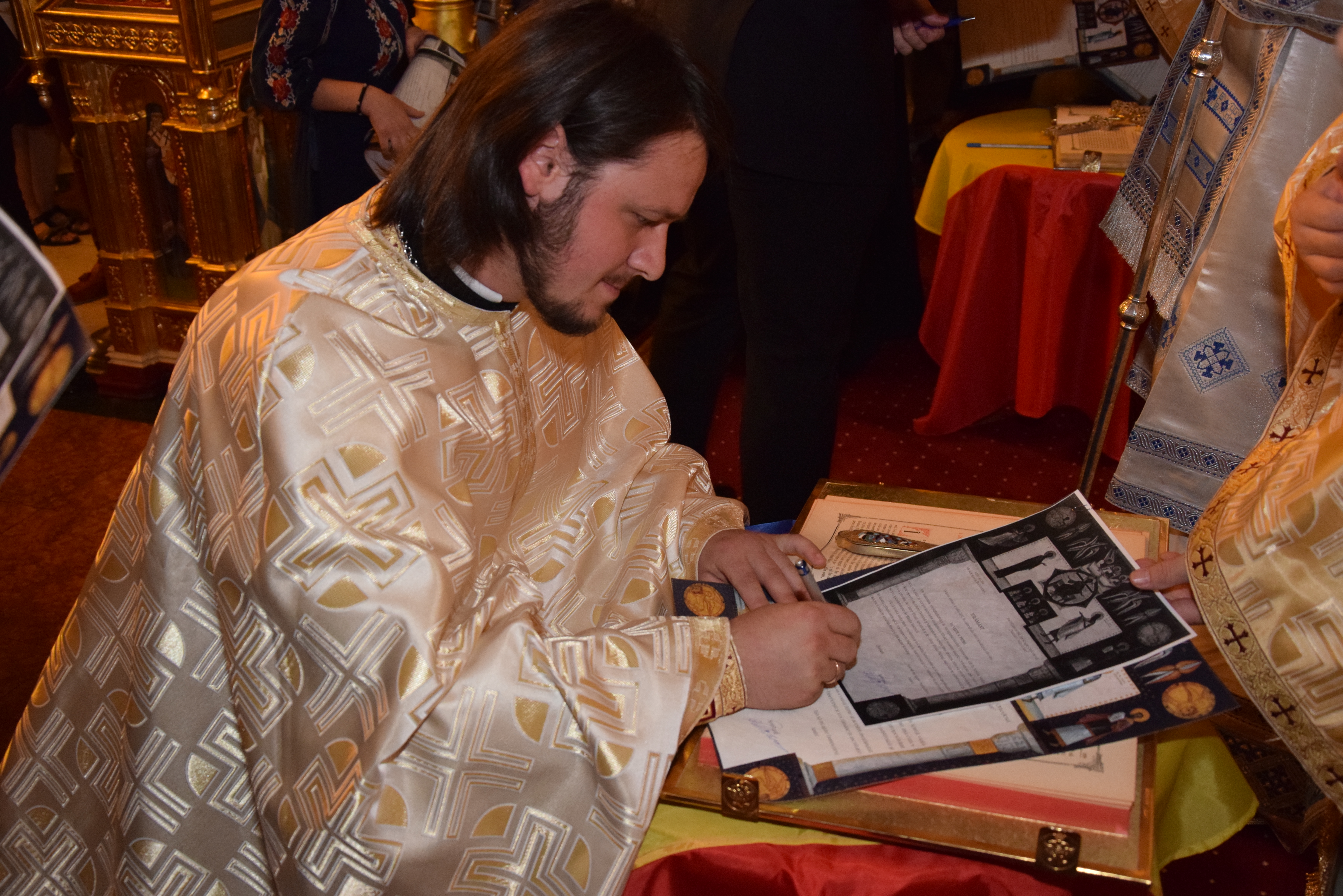 Jurământ de credință și curs festiv la Facultatea de Teologie Ortodoxă din Iași