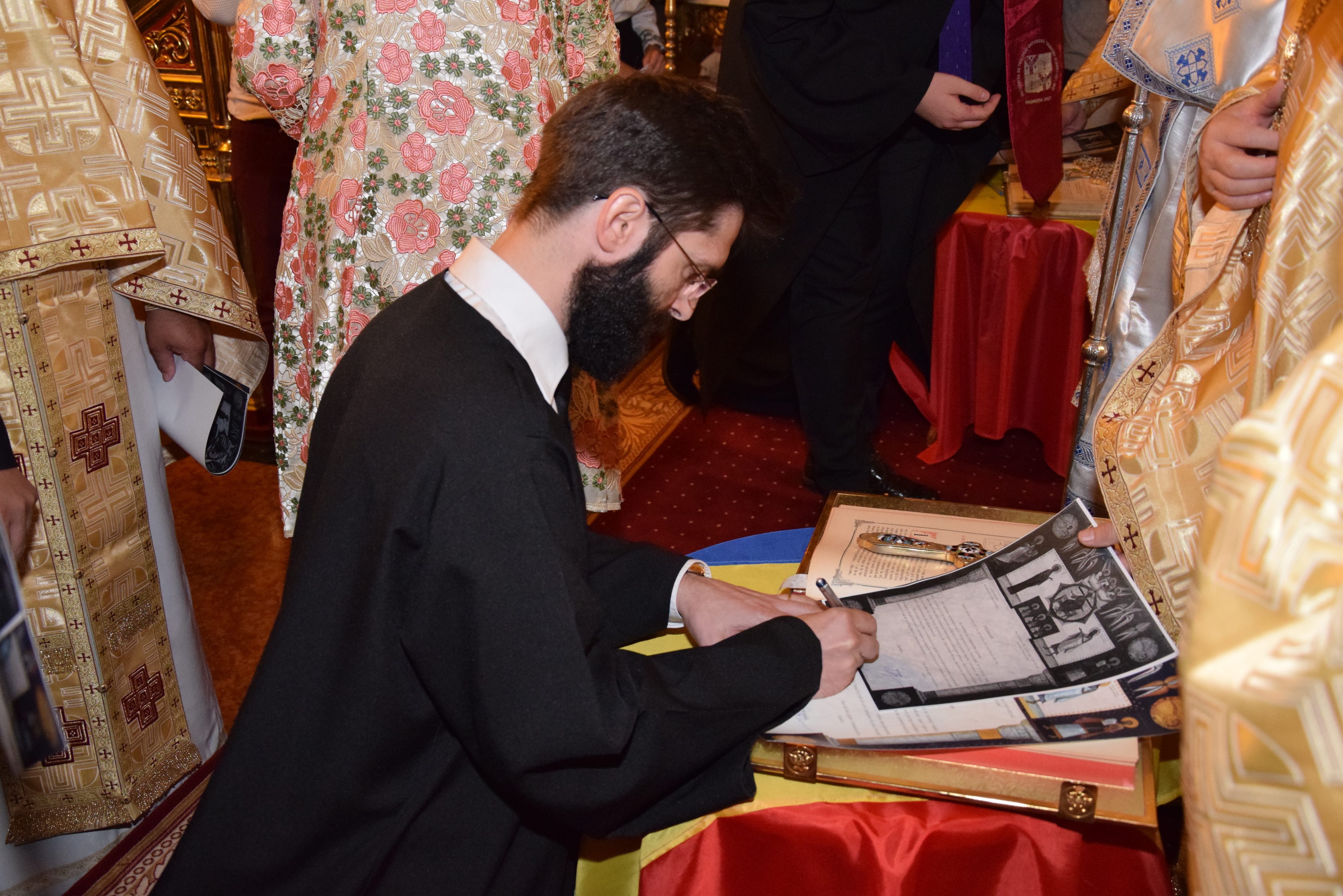 Jurământ de credință și curs festiv la Facultatea de Teologie Ortodoxă din Iași