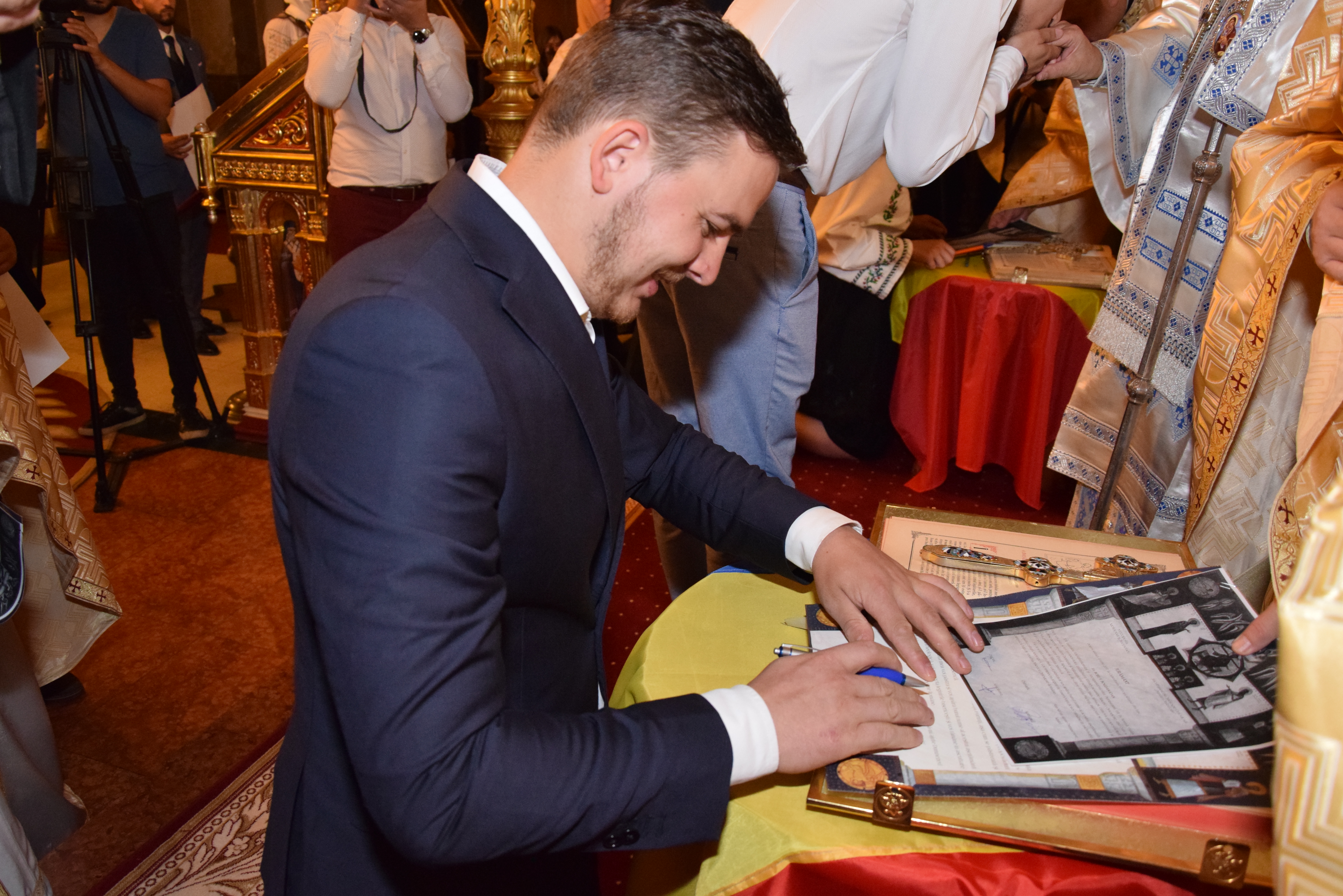 Jurământ de credință și curs festiv la Facultatea de Teologie Ortodoxă din Iași