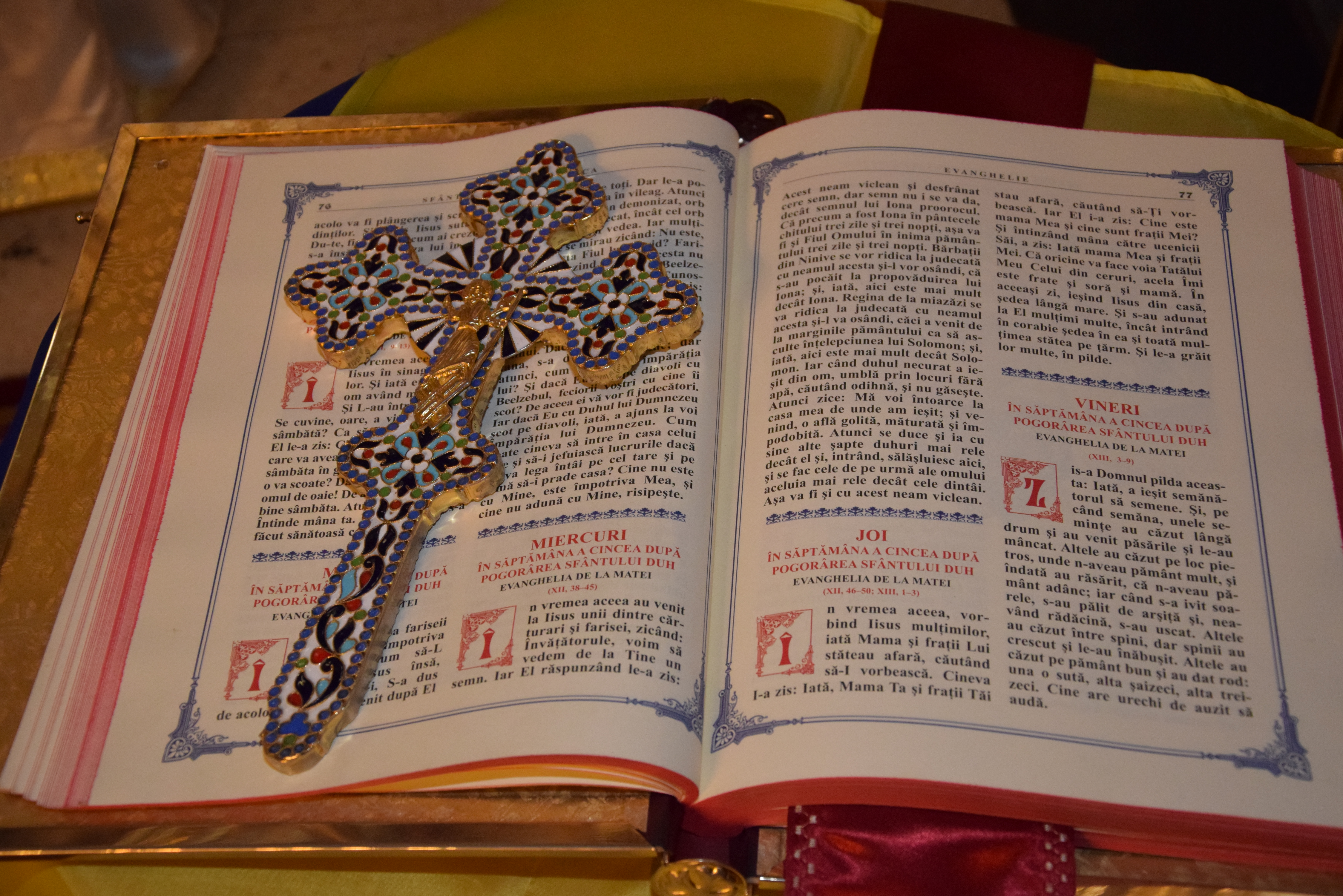 Jurământ de credință și curs festiv la Facultatea de Teologie Ortodoxă din Iași