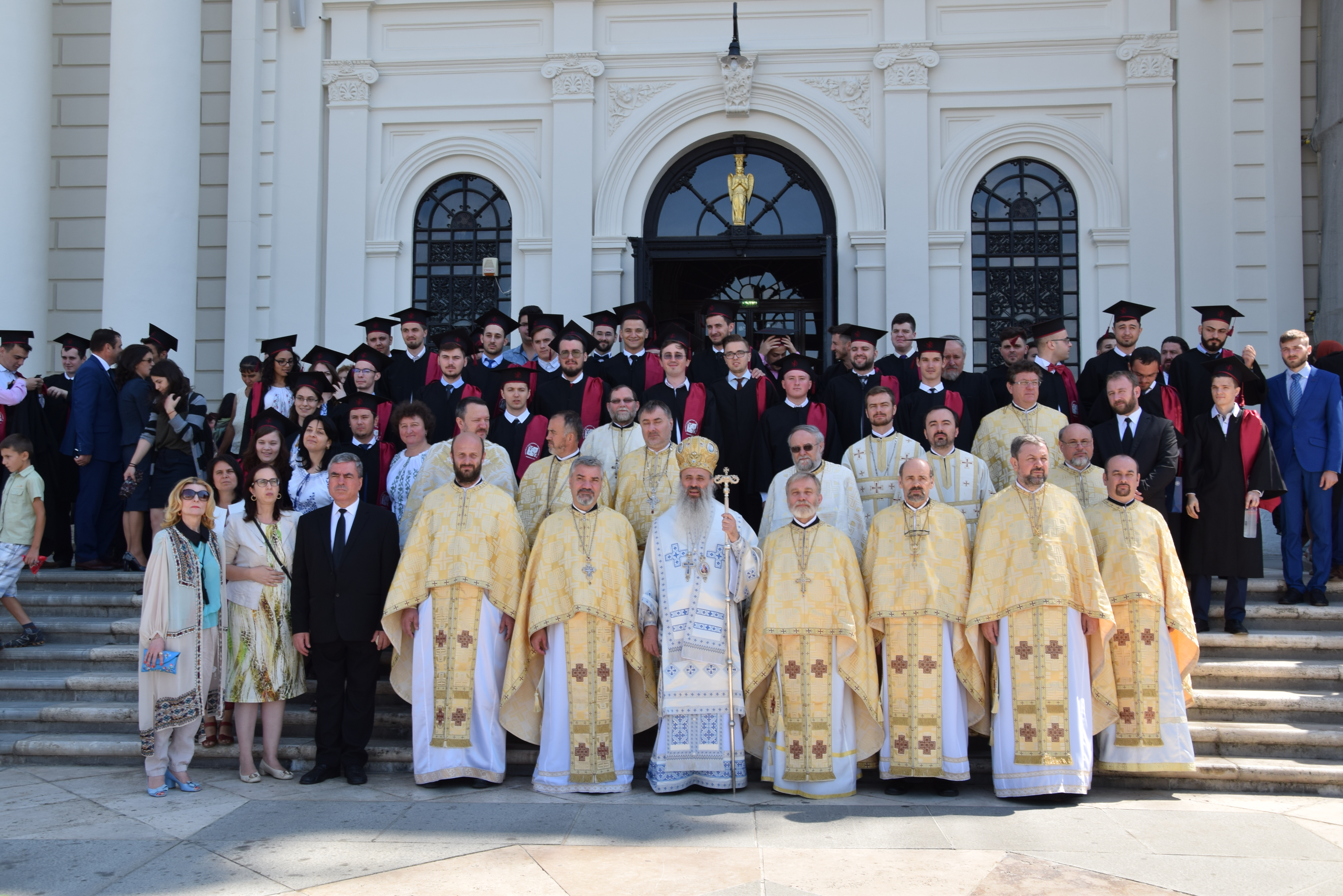 Jurământ de credință și curs festiv la Facultatea de Teologie Ortodoxă din Iași