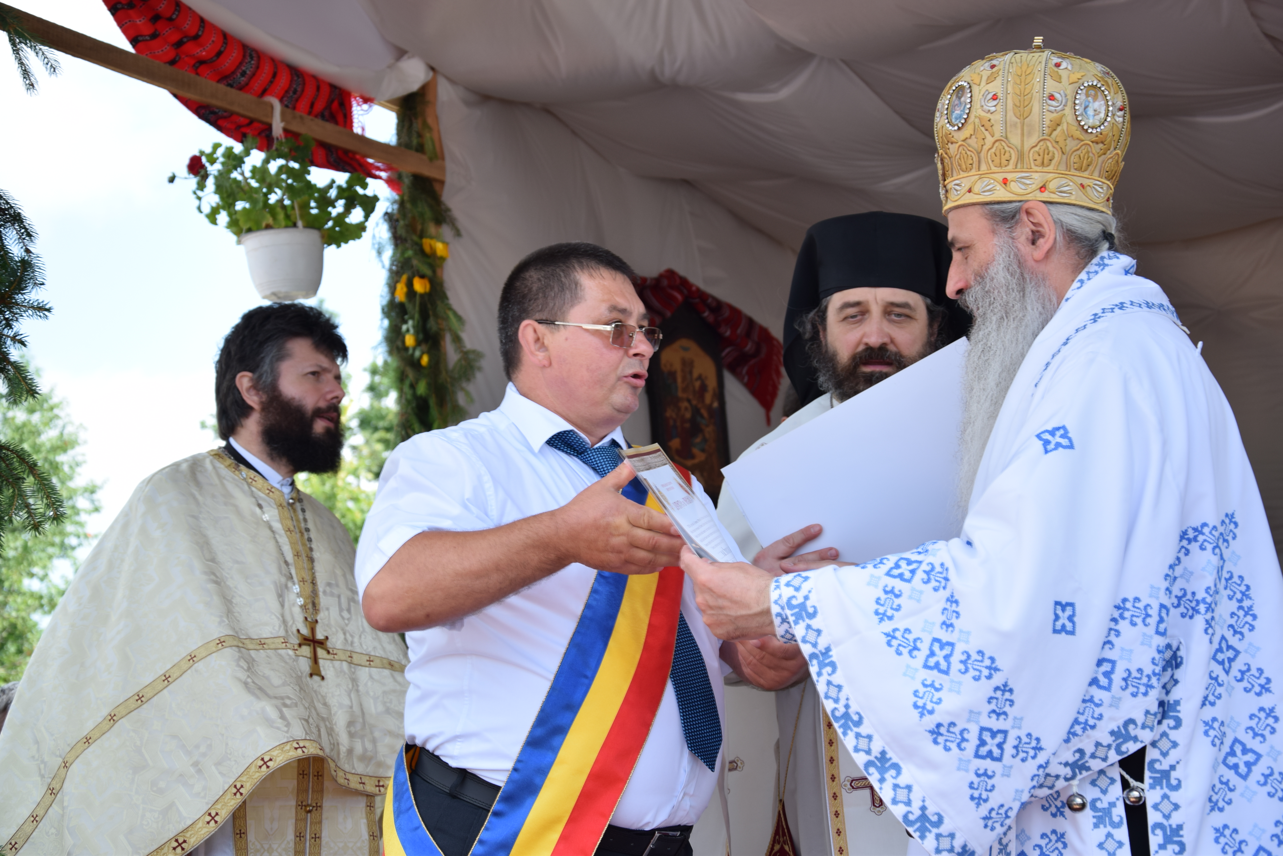 Sfințire de biserică la Mănăstirea Dagâța Sfințire de biserică la Mănăstirea Dagâța