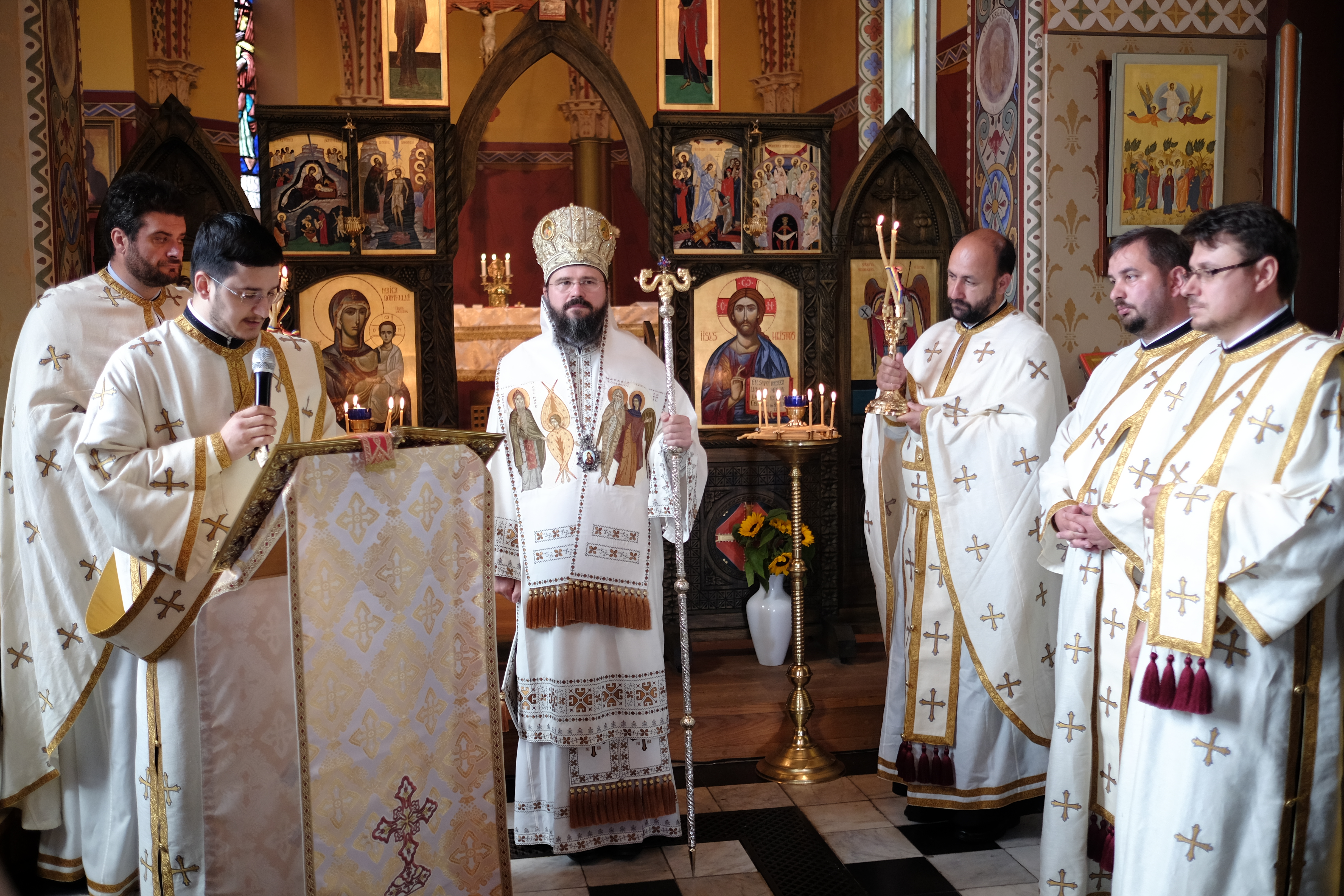 Părintele Episcop Macarie Drăgoi i-a vizitat pe românii din Regatul Danemarcei Părintele Episcop Macarie Drăgoi i-a vizitat pe românii din Regatul Danemarcei
