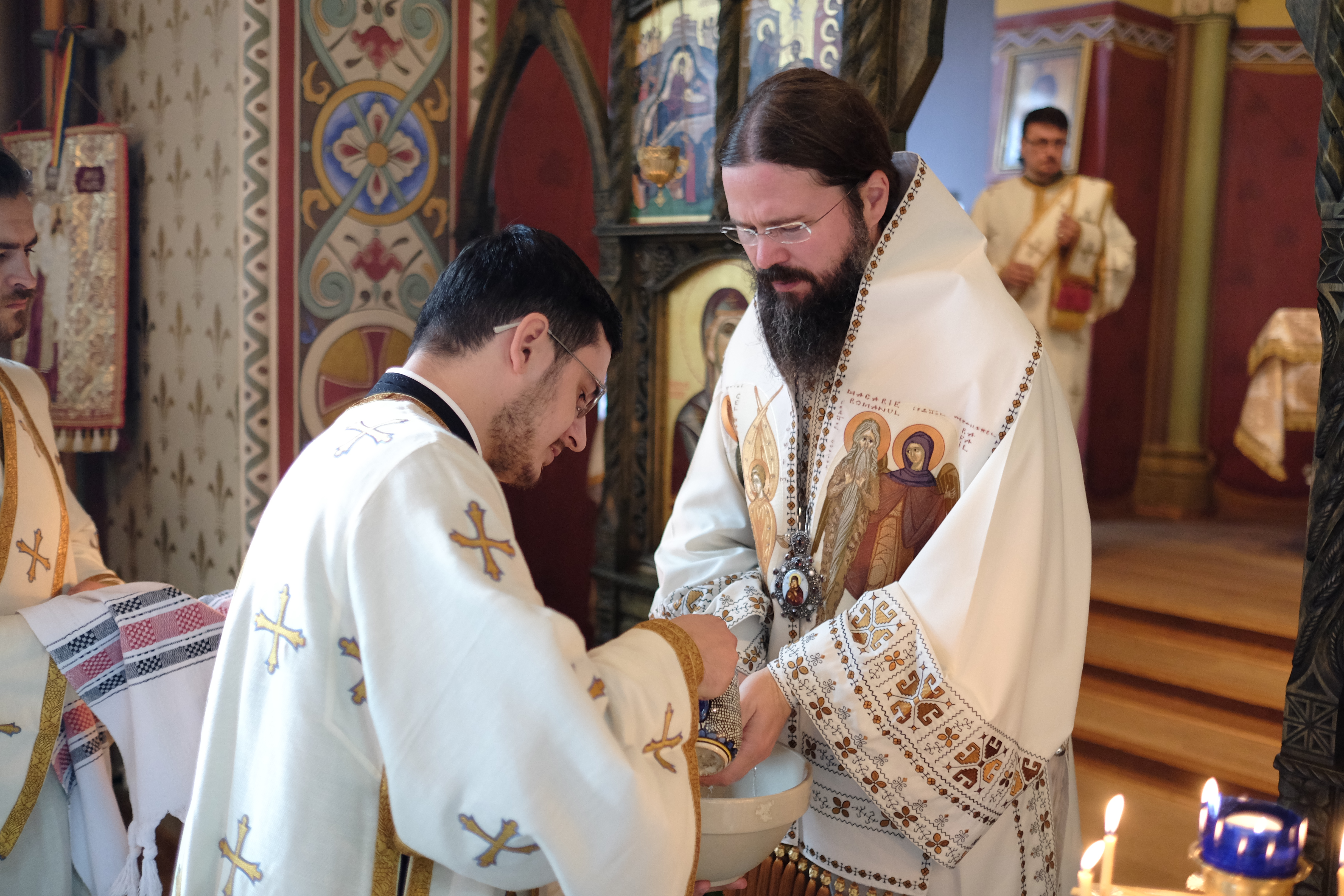 Părintele Episcop Macarie Drăgoi i-a vizitat pe românii din Regatul Danemarcei Părintele Episcop Macarie Drăgoi i-a vizitat pe românii din Regatul Danemarcei