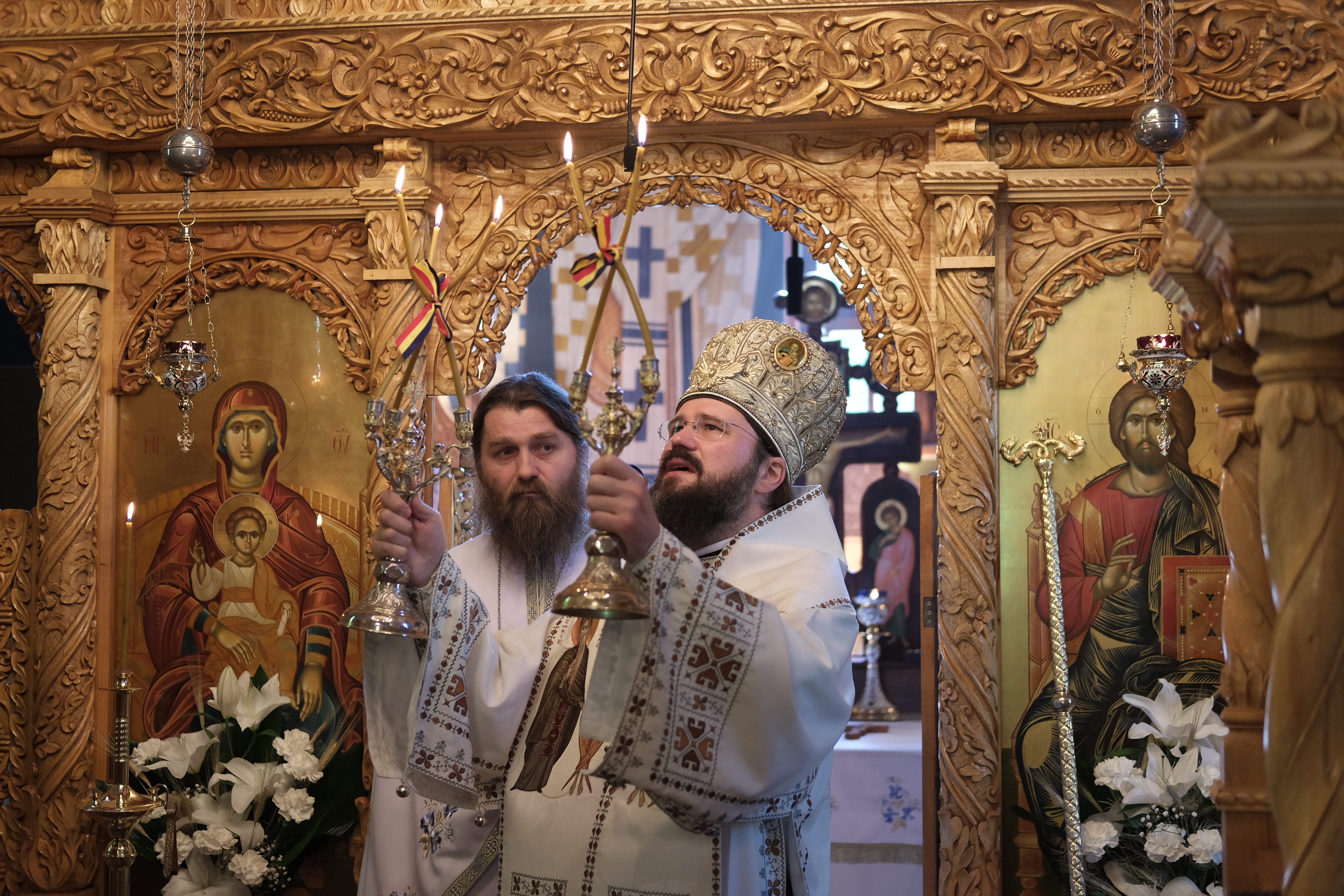 Tabăra de vară a tinerelor familii româneşti din țarile scandinave, lângă Mănăstirea Cormaia-Sângeoez Băi