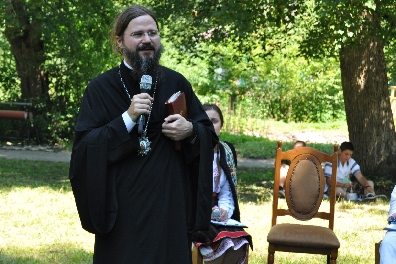 (Video) Cum învățăm curajul de a cunoaște Adevărul? – PS Macarie