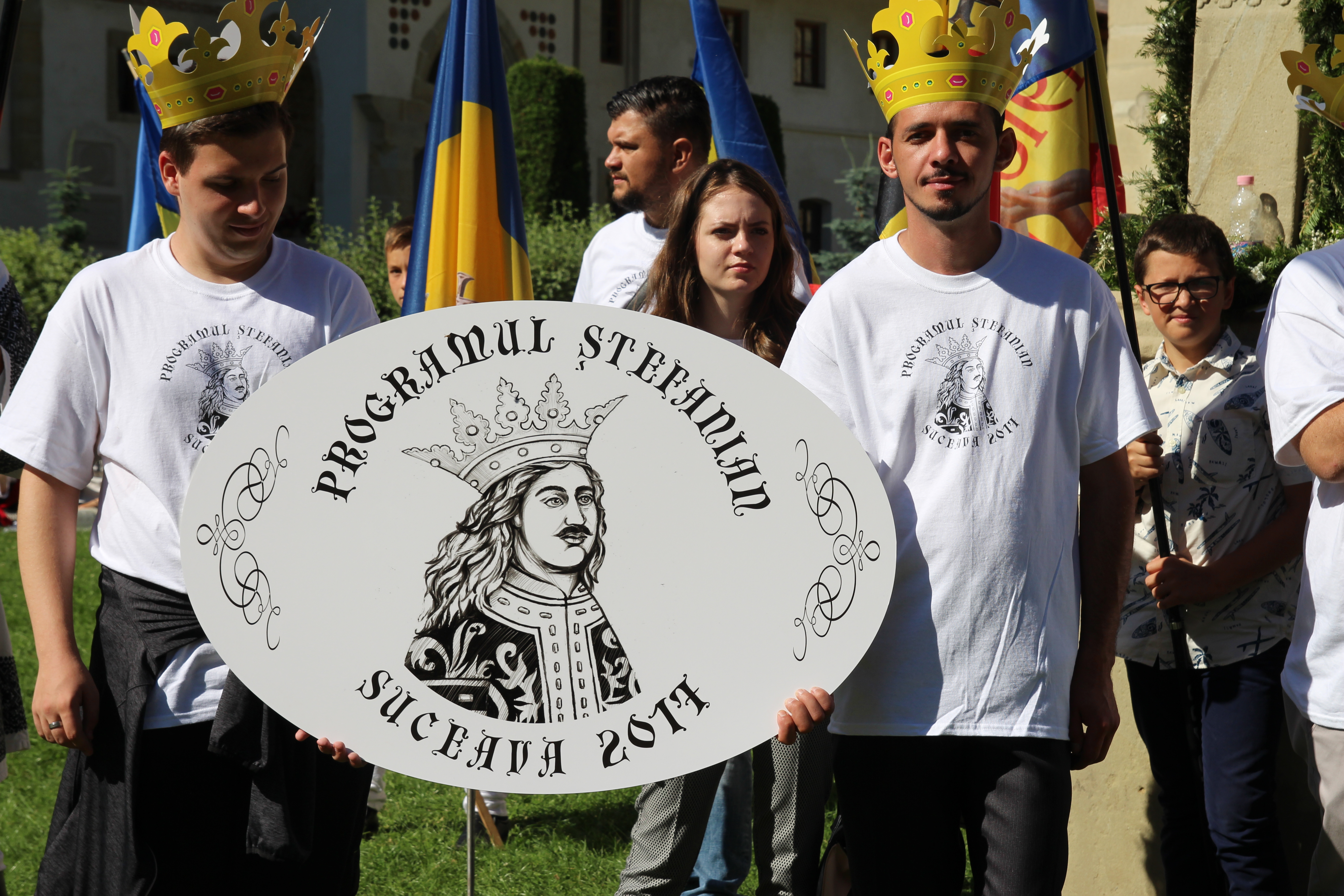 Sărbătoare la Putna: mii de pelerini l-au cinstit pe Binecredinciosul Voievod Ștefan cel Mare și Sfânt