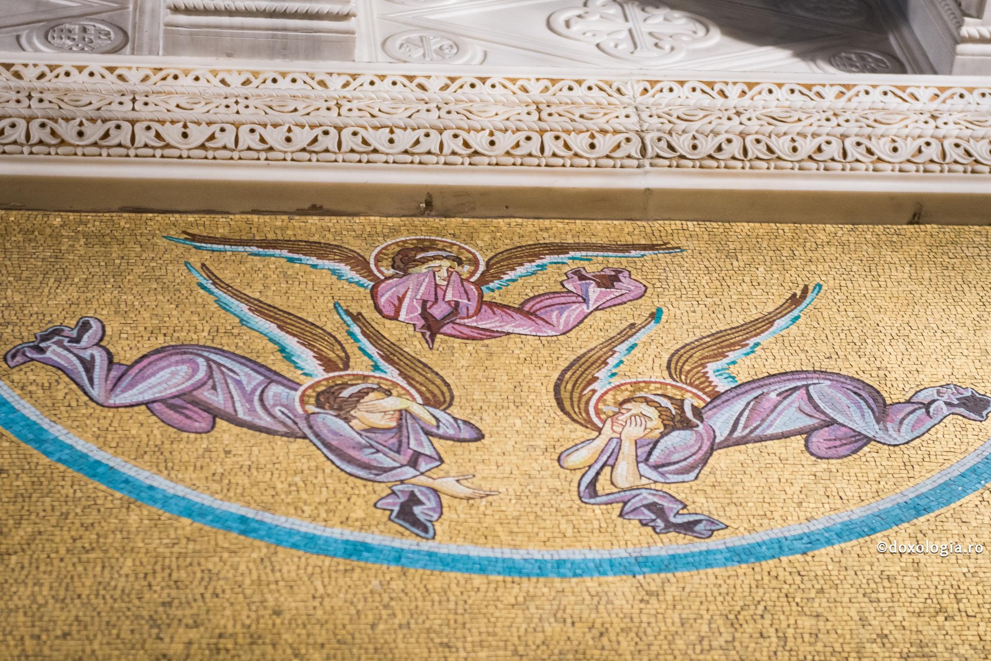 „Sufletul însetat după Dumnezeu este mai întâi străpuns de frică, apoi însă de dragoste”