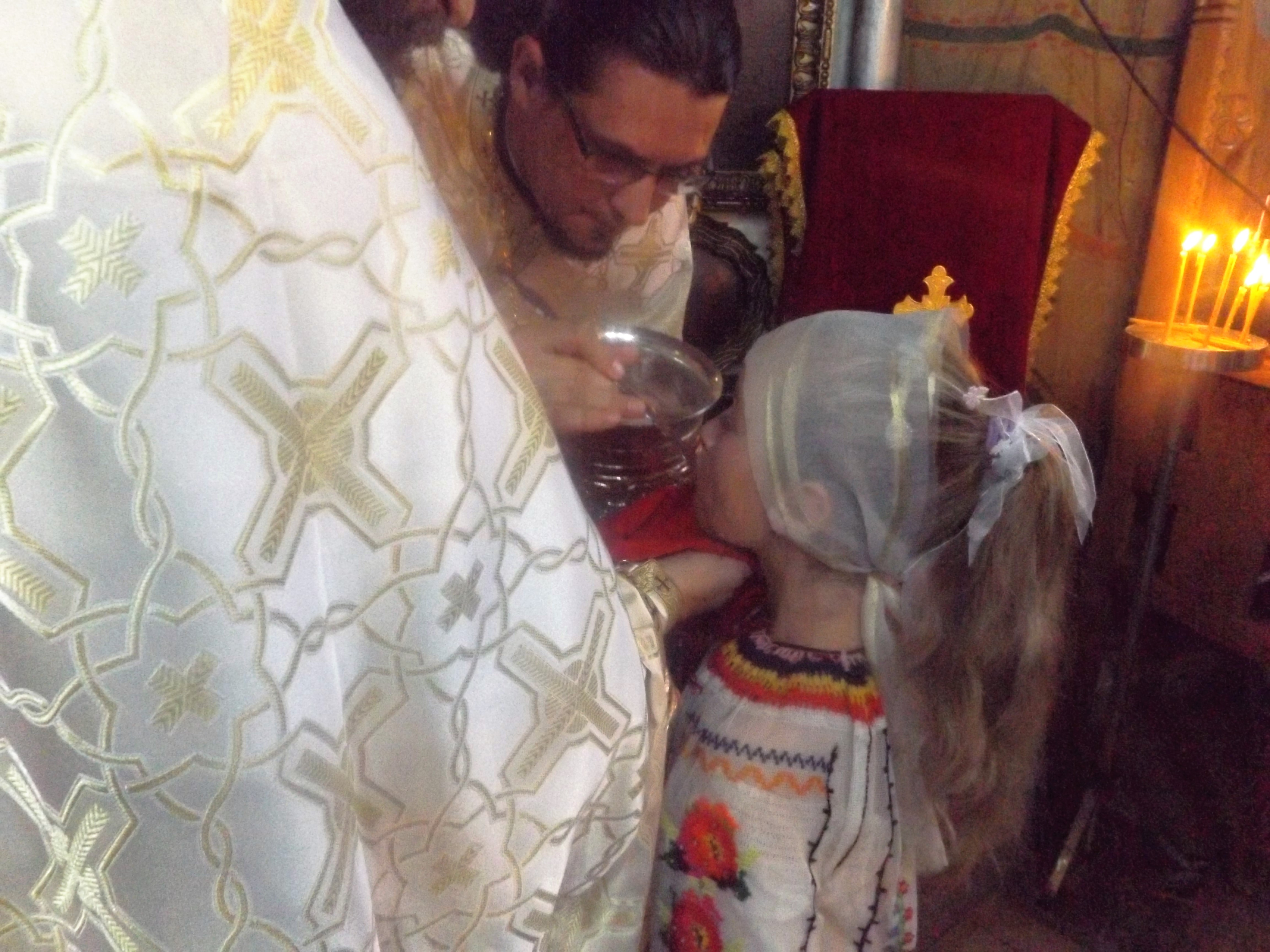 Liturghie arhierească şi sfinţire de casă parohială la Hilişeu Horia Liturghie arhierească şi sfinţire de casă parohială la Hilişeu Horia