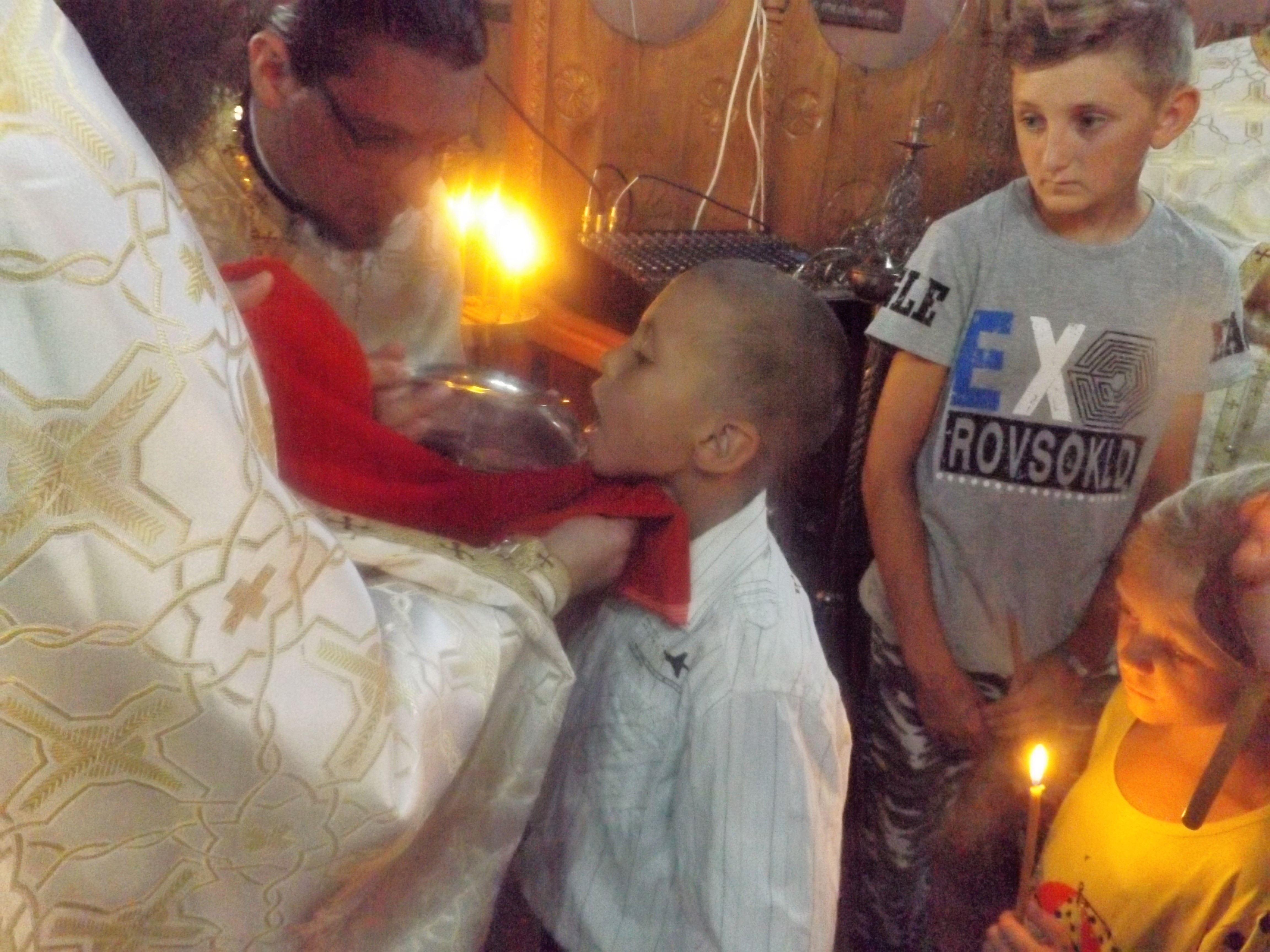 Liturghie arhierească şi sfinţire de casă parohială la Hilişeu Horia Liturghie arhierească şi sfinţire de casă parohială la Hilişeu Horia