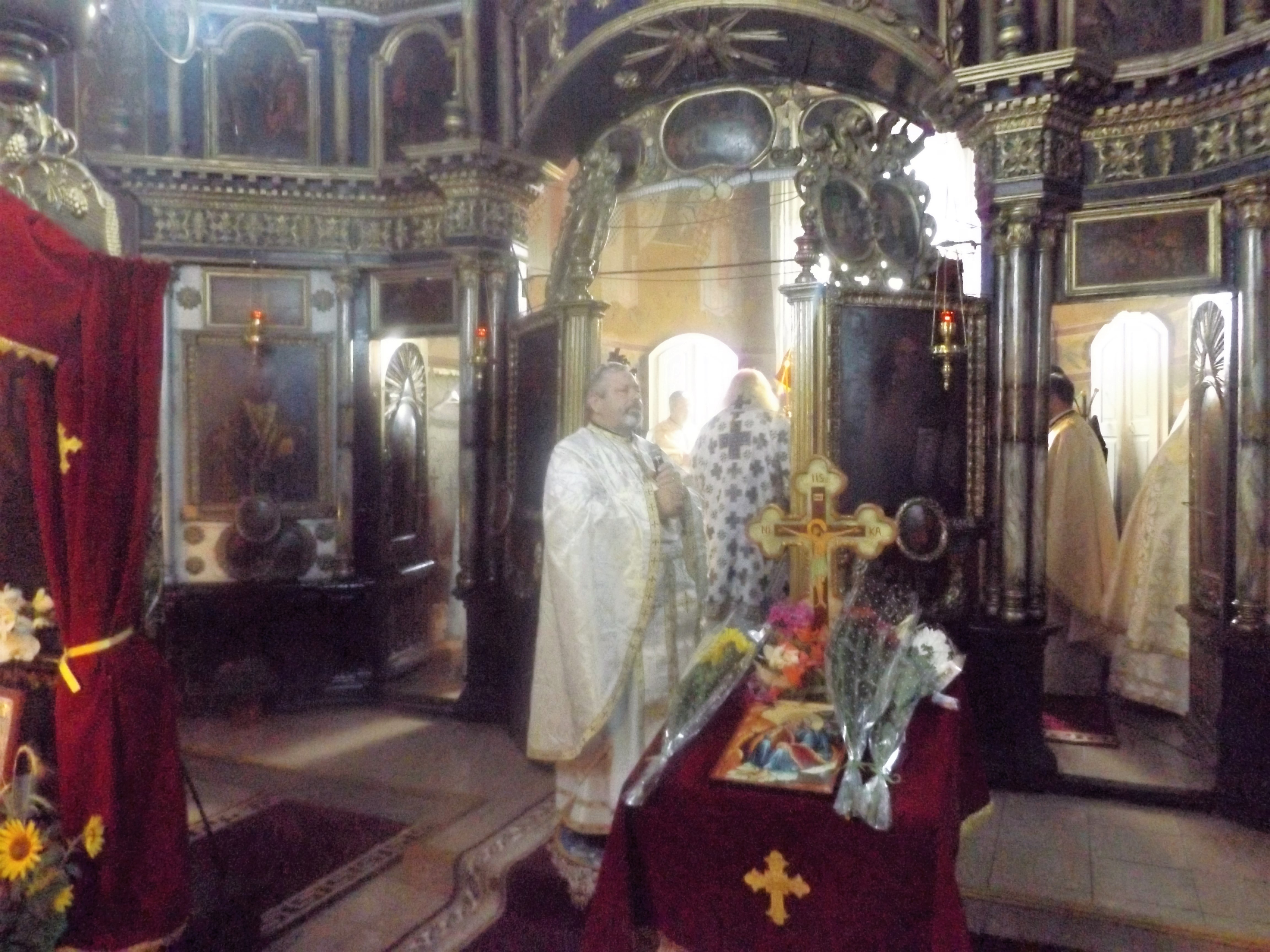 Liturghie arhierească şi sfinţire de casă parohială la Hilişeu Horia Liturghie arhierească şi sfinţire de casă parohială la Hilişeu Horia