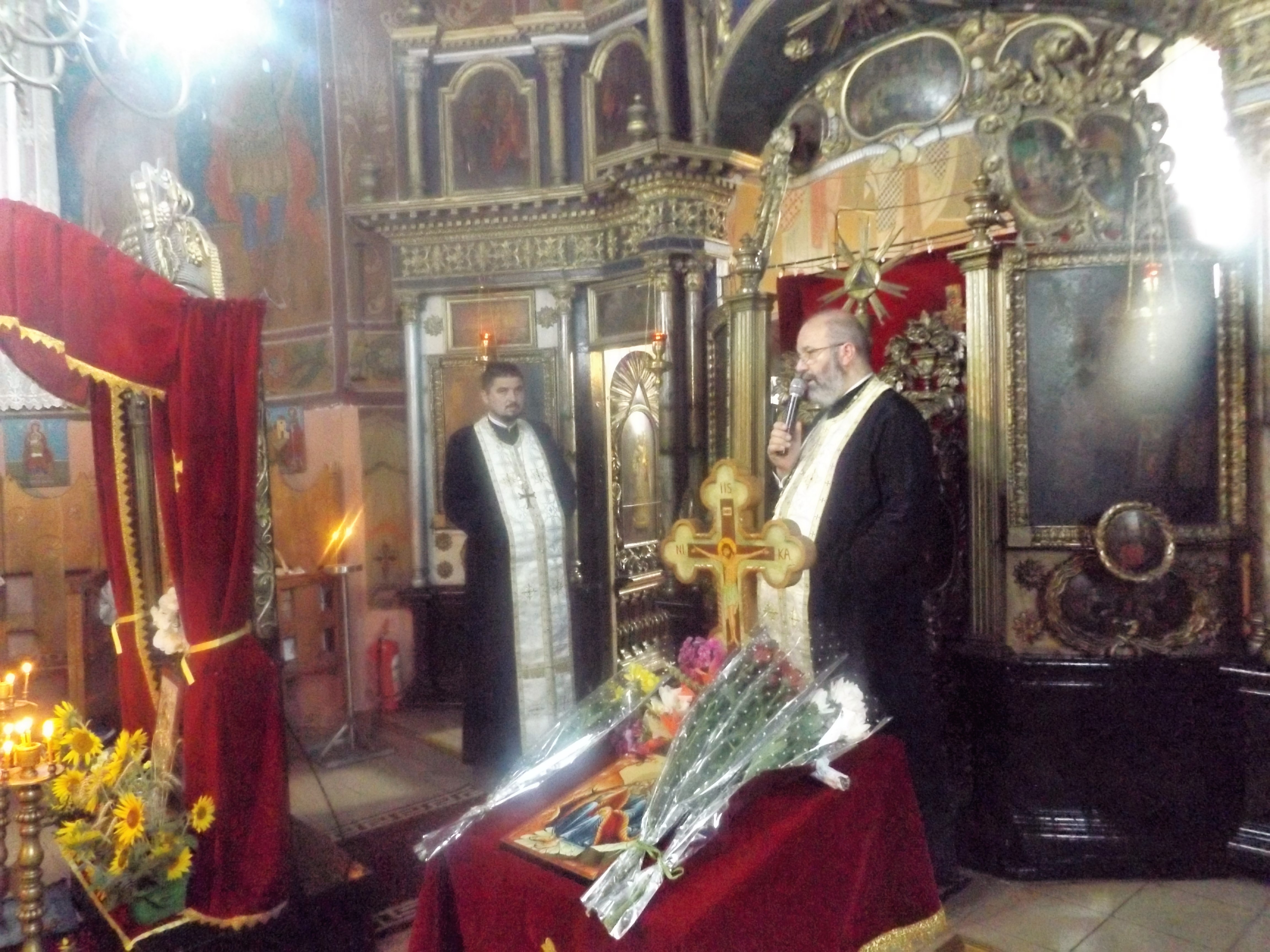 Liturghie arhierească şi sfinţire de casă parohială la Hilişeu Horia Liturghie arhierească şi sfinţire de casă parohială la Hilişeu Horia