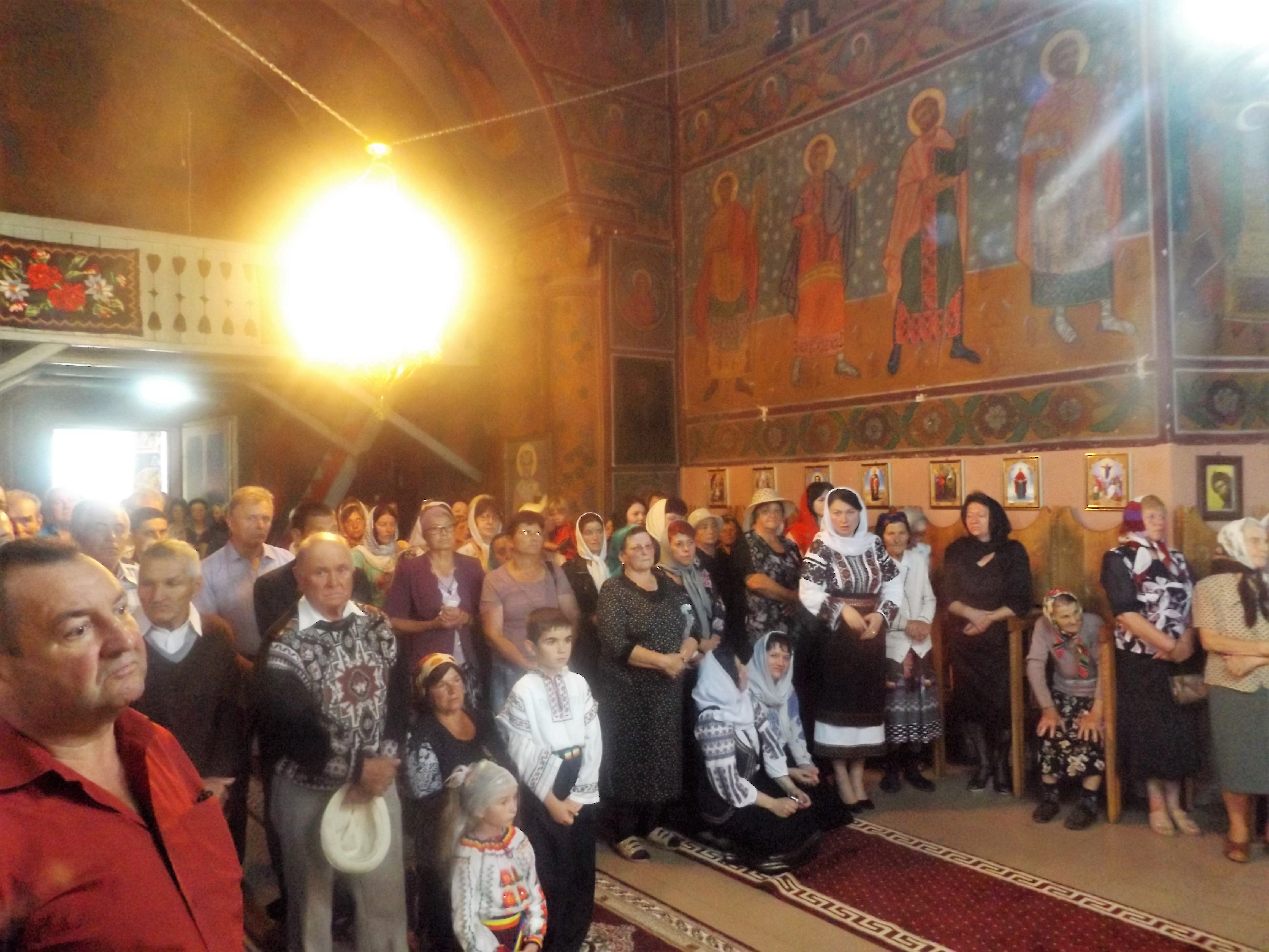 Liturghie arhierească şi sfinţire de casă parohială la Hilişeu Horia Liturghie arhierească şi sfinţire de casă parohială la Hilişeu Horia