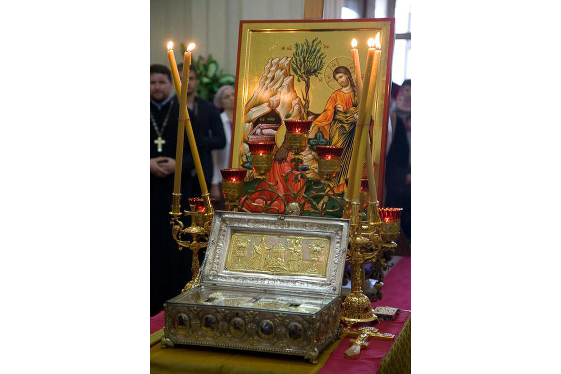 Moaştele Sfintei Maria Magdalena au fost duse spre închinare în Bielorusia (2012) Moaştele Sfintei Maria Magdalena