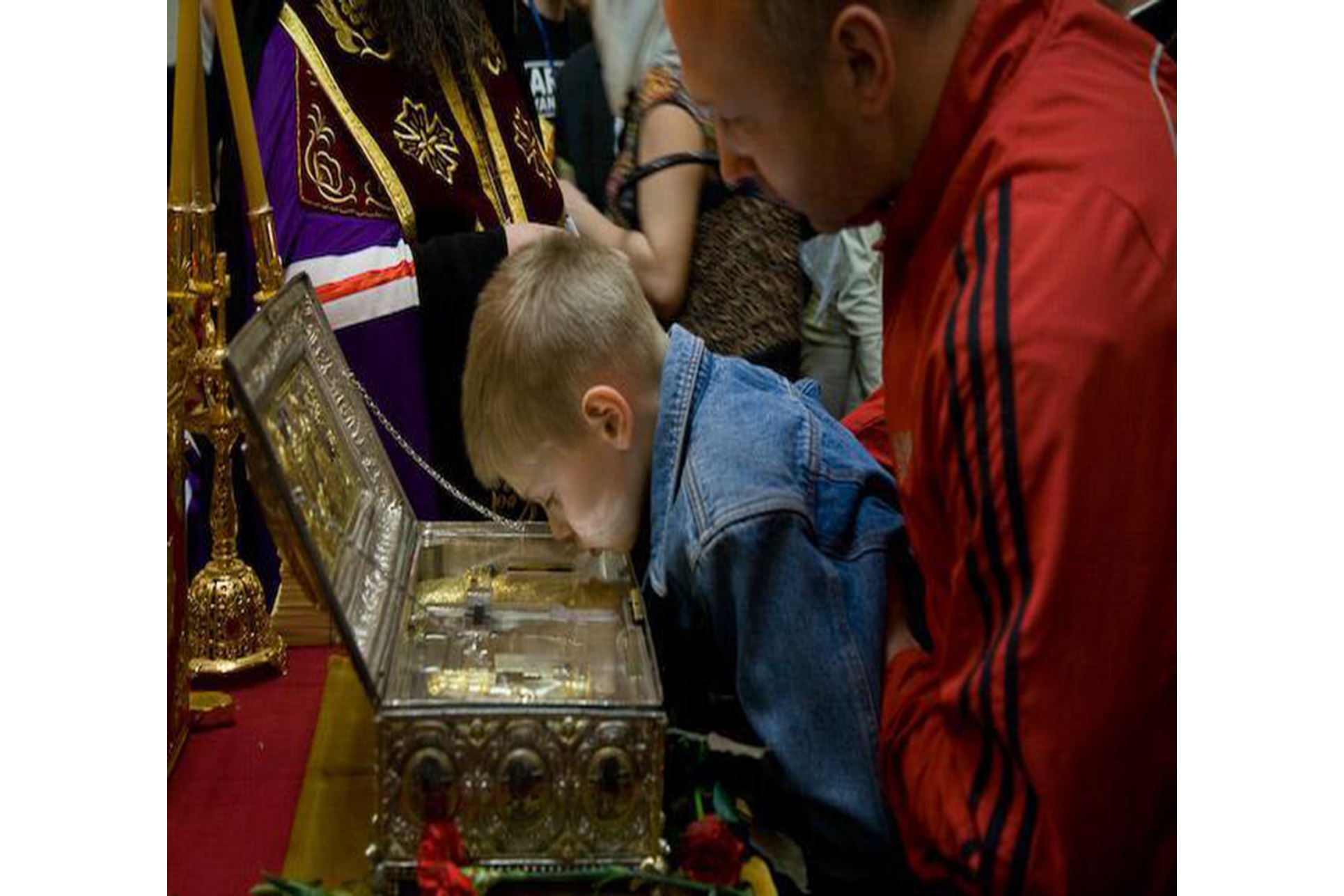 Moaştele Sfintei Maria Magdalena au fost duse spre închinare în Bielorusia (2012) Moaştele Sfintei Maria Magdalena