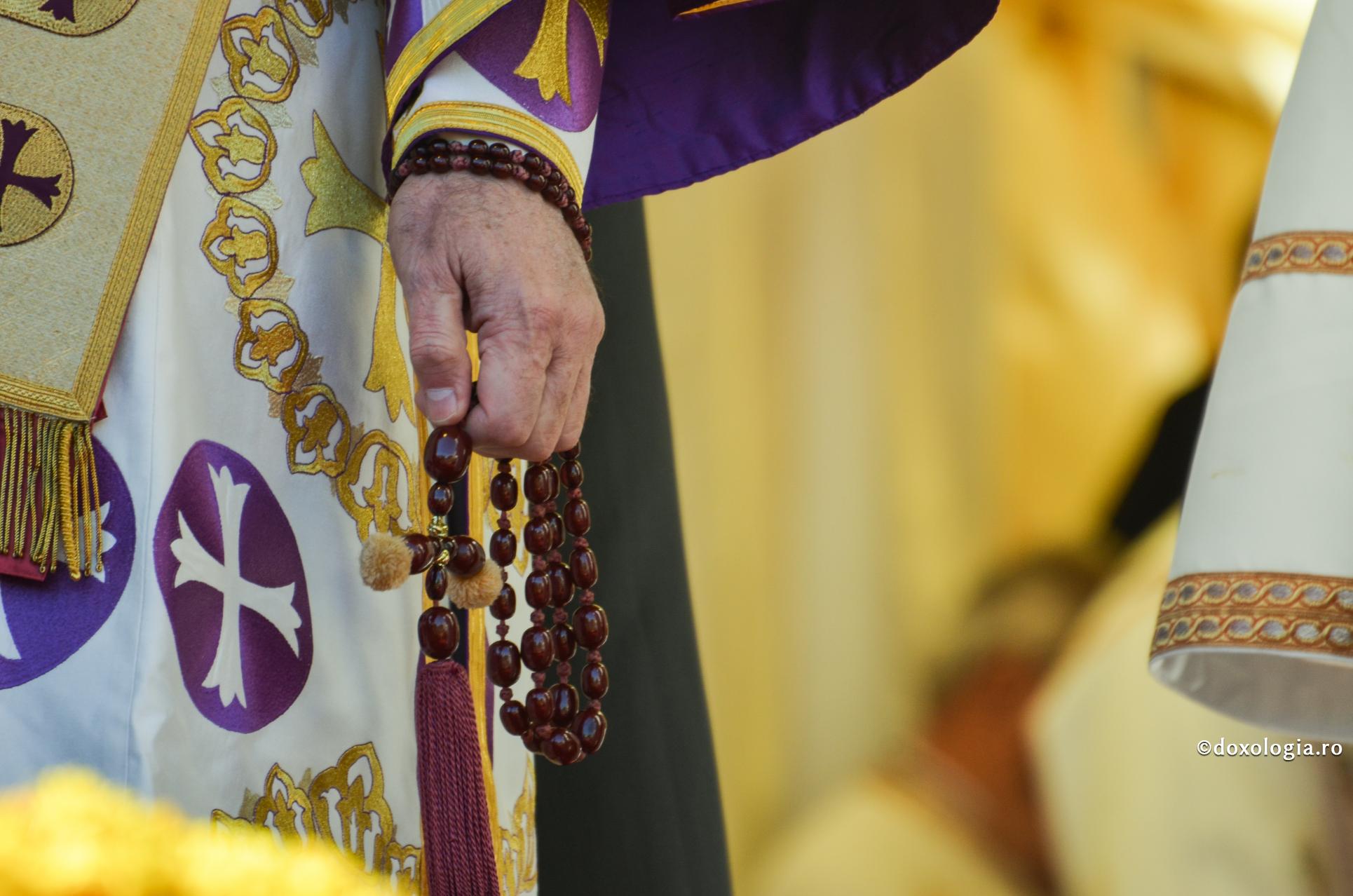 Rugăciuni scurte și foarte folositoare sufletului, învățate de la Sfinții Părinți