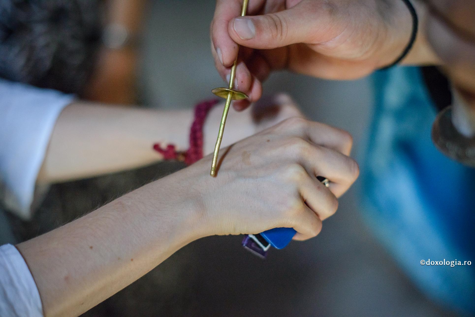 Nu însingurarea de oameni folosește, ci însingurarea în inimă, ca acolo să pui conştiinţa ta înaintea lui Dumnezeu