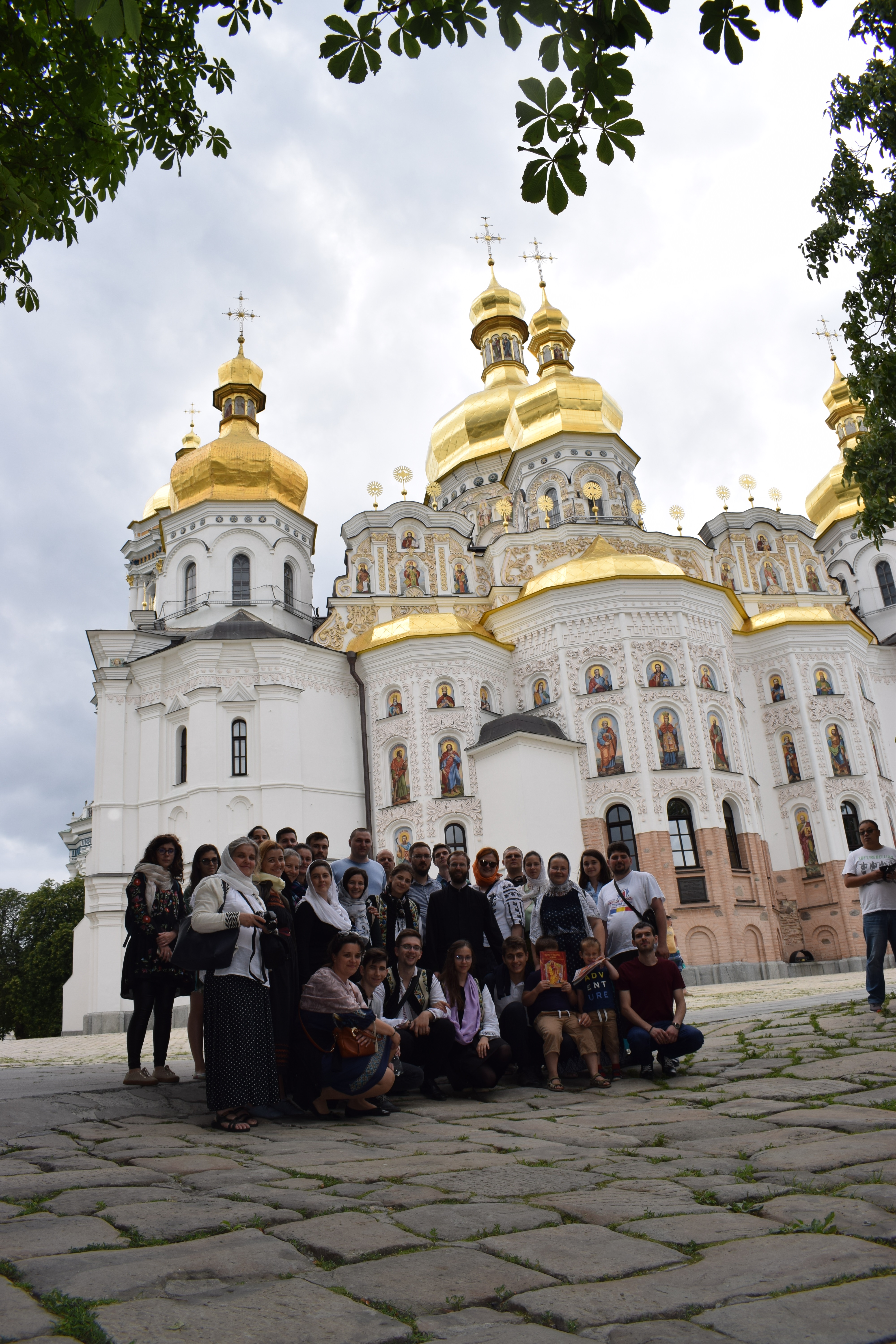 Tineri pe urmele sfinţilor kieveni