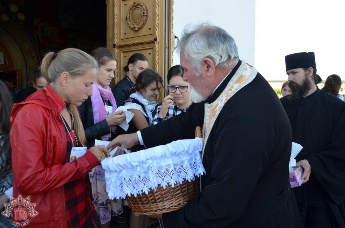 Peste 200 de tineri au participat la pregătirile pentru ITO 2017 la Mănăstirea Zosin din Botoşani