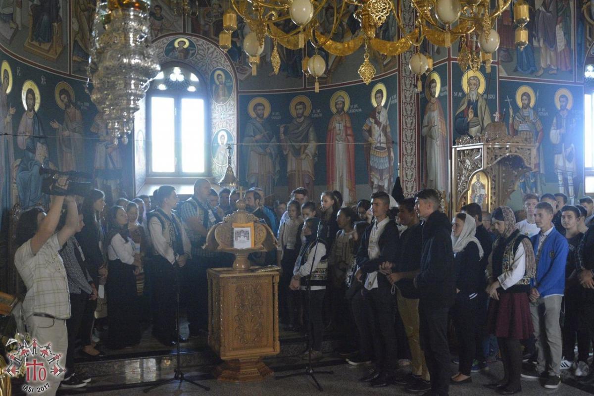 Peste 200 de tineri au participat la pregătirile pentru ITO 2017 la Mănăstirea Zosin din Botoşani