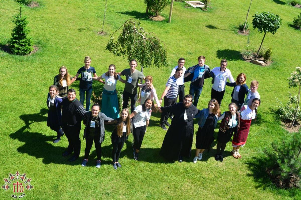 Peste 200 de tineri au participat la pregătirile pentru ITO 2017 la Mănăstirea Zosin din Botoşani