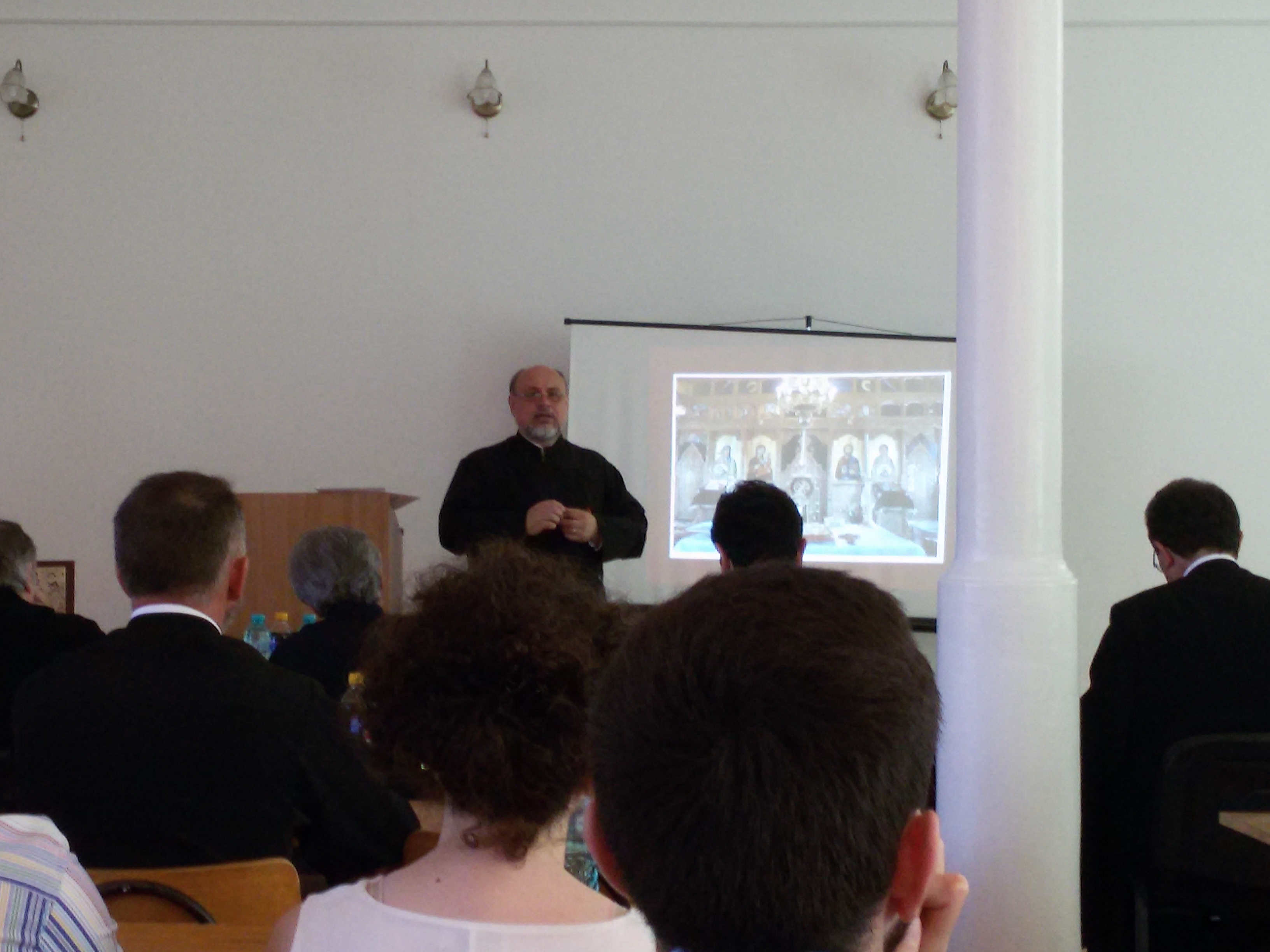 Trei noi posturi didactice la Facultatea de Teologie Ortodoxă „Dumitru Stăniloae” din Iaşi