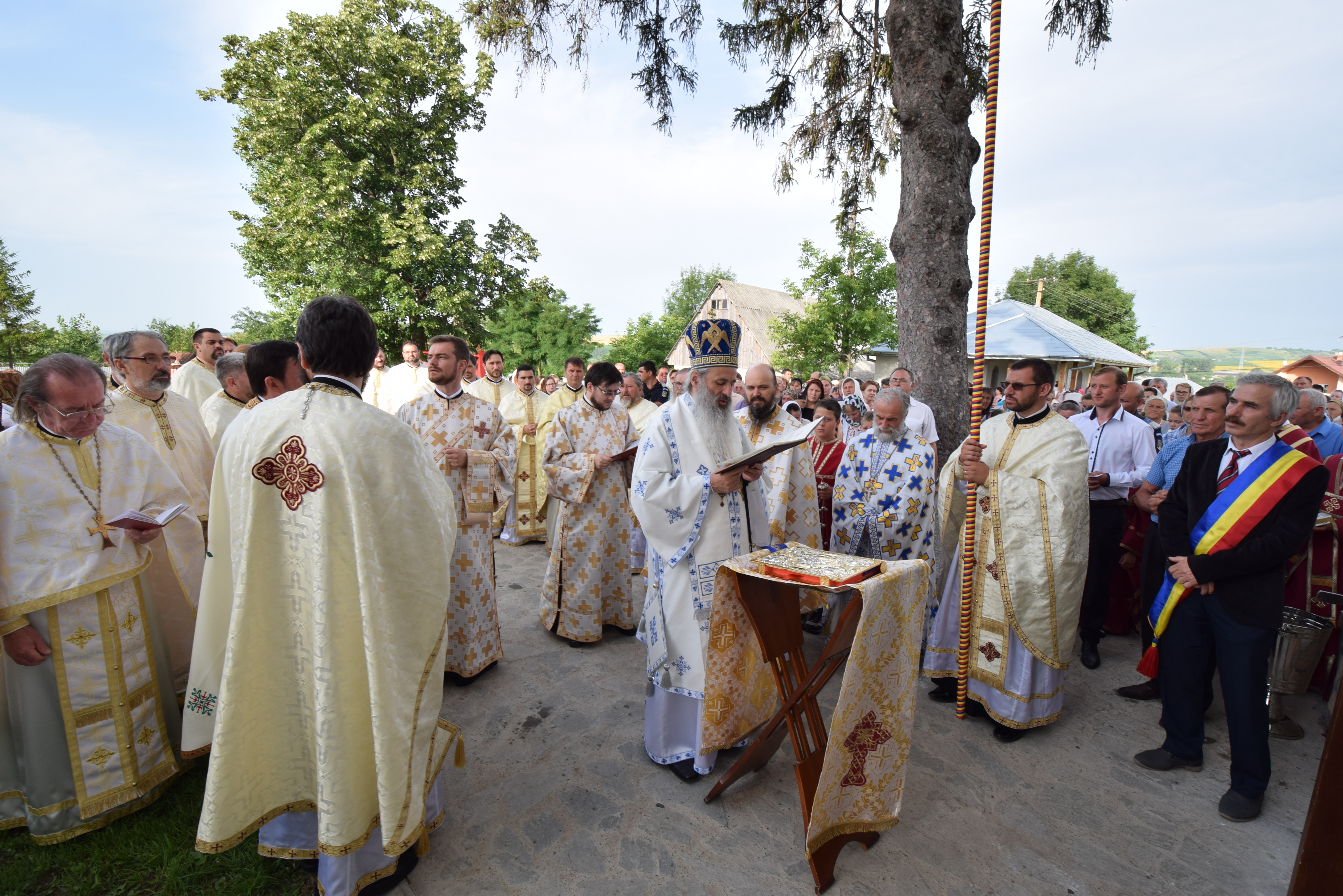 Ctitoria ștefaniană din localitatea ieșeană Scânteia, resfințită de IPS Mitropolit Teofan