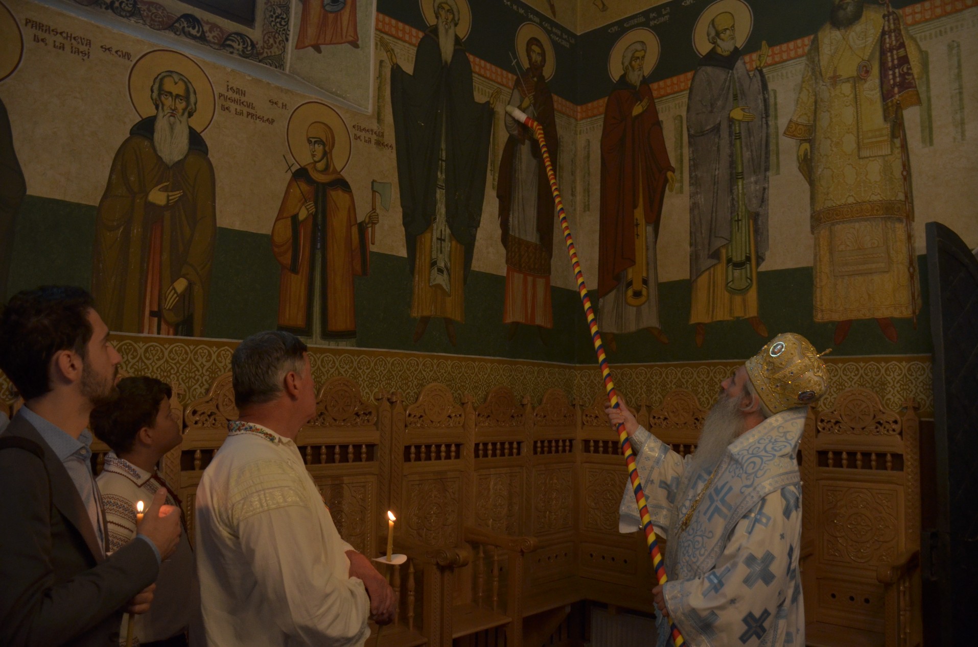 Schitul din „Poiana liniştii”, resfinţit de IPS Mitropolit Teofan