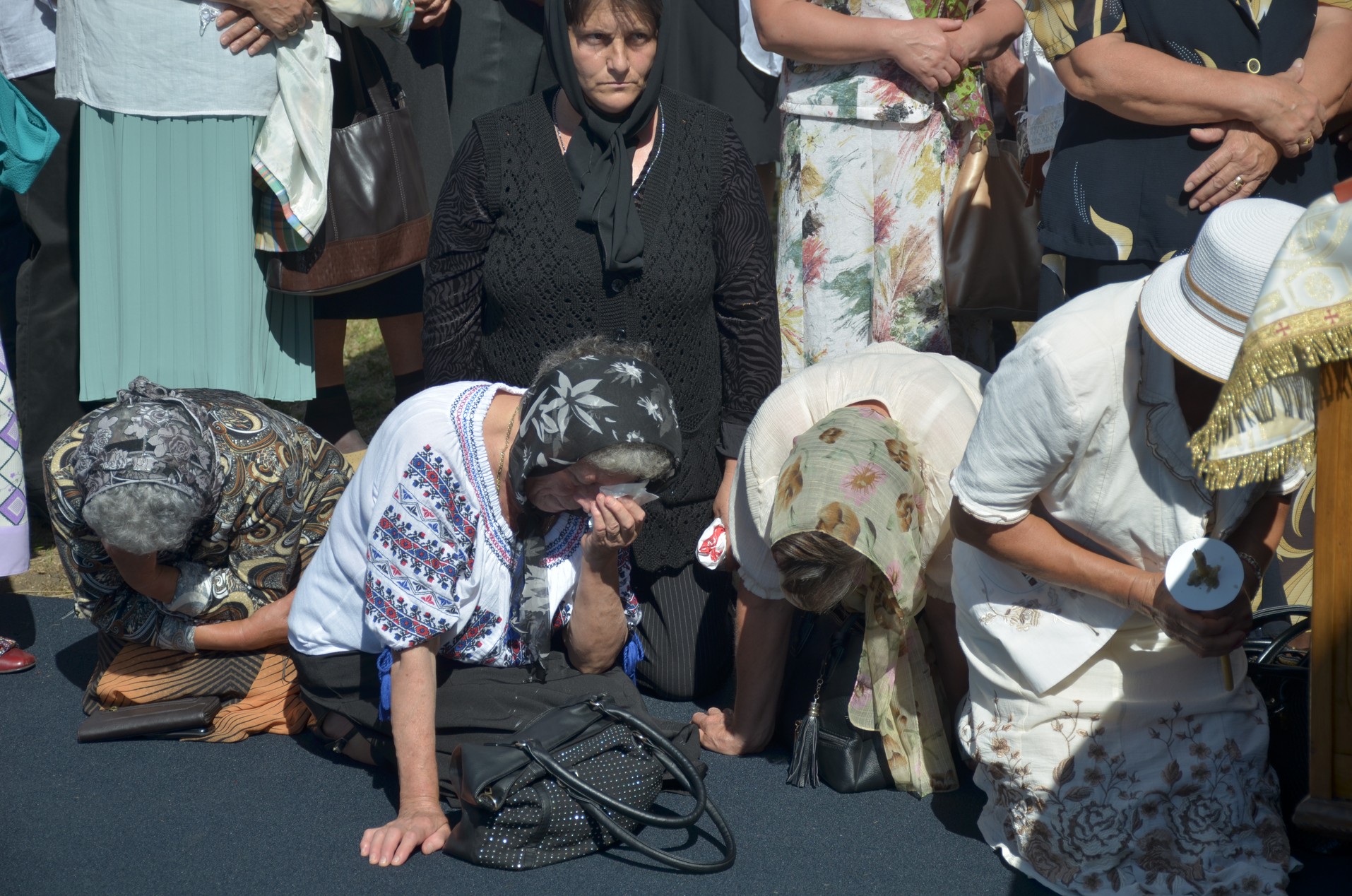 Schitul din „Poiana liniştii”, resfinţit de IPS Mitropolit Teofan