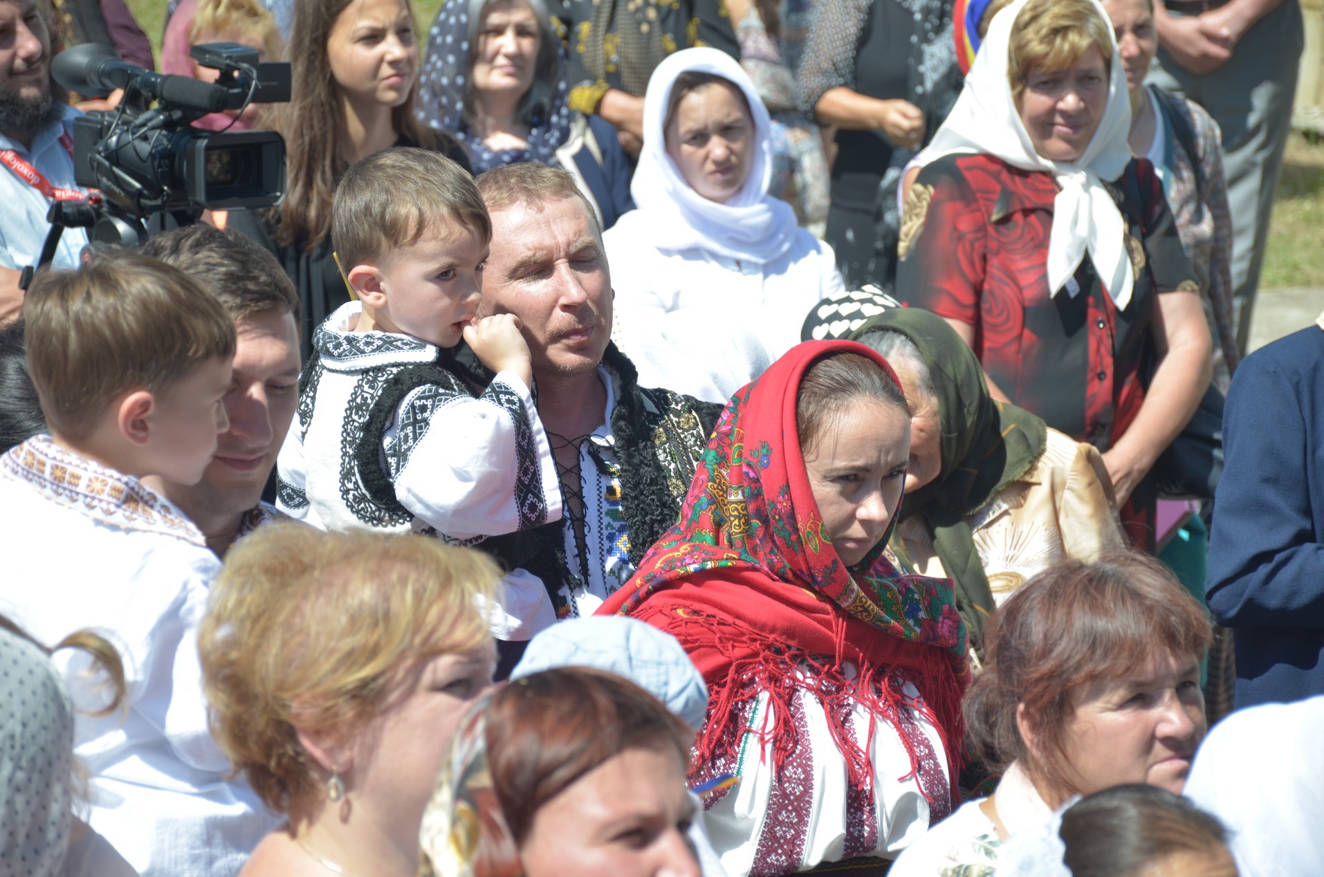 Schitul din „Poiana liniştii”, resfinţit de IPS Mitropolit Teofan