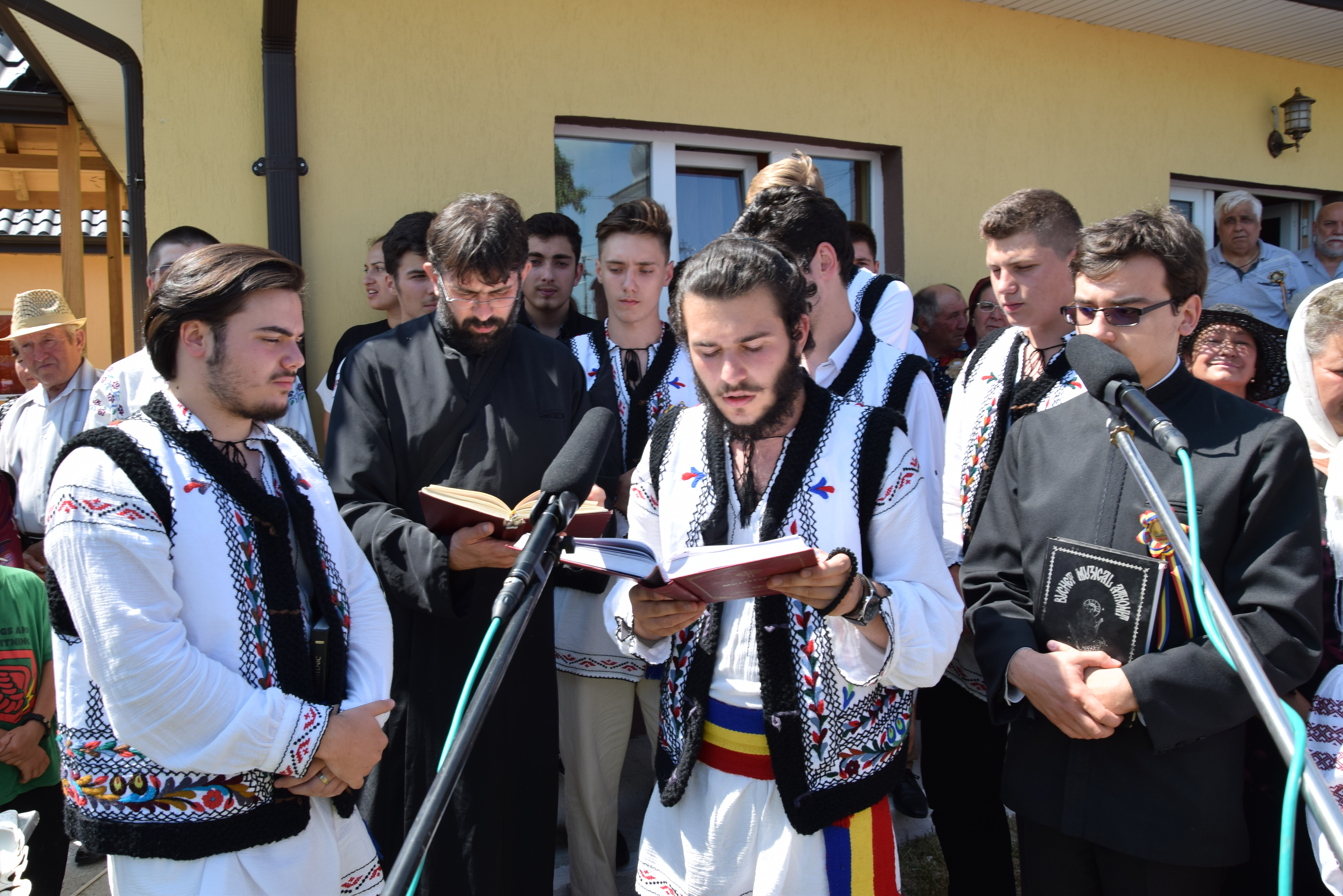 Complexul parohial din Suhuleț, sfințit de IPS Părinte Mitropolit Teofan