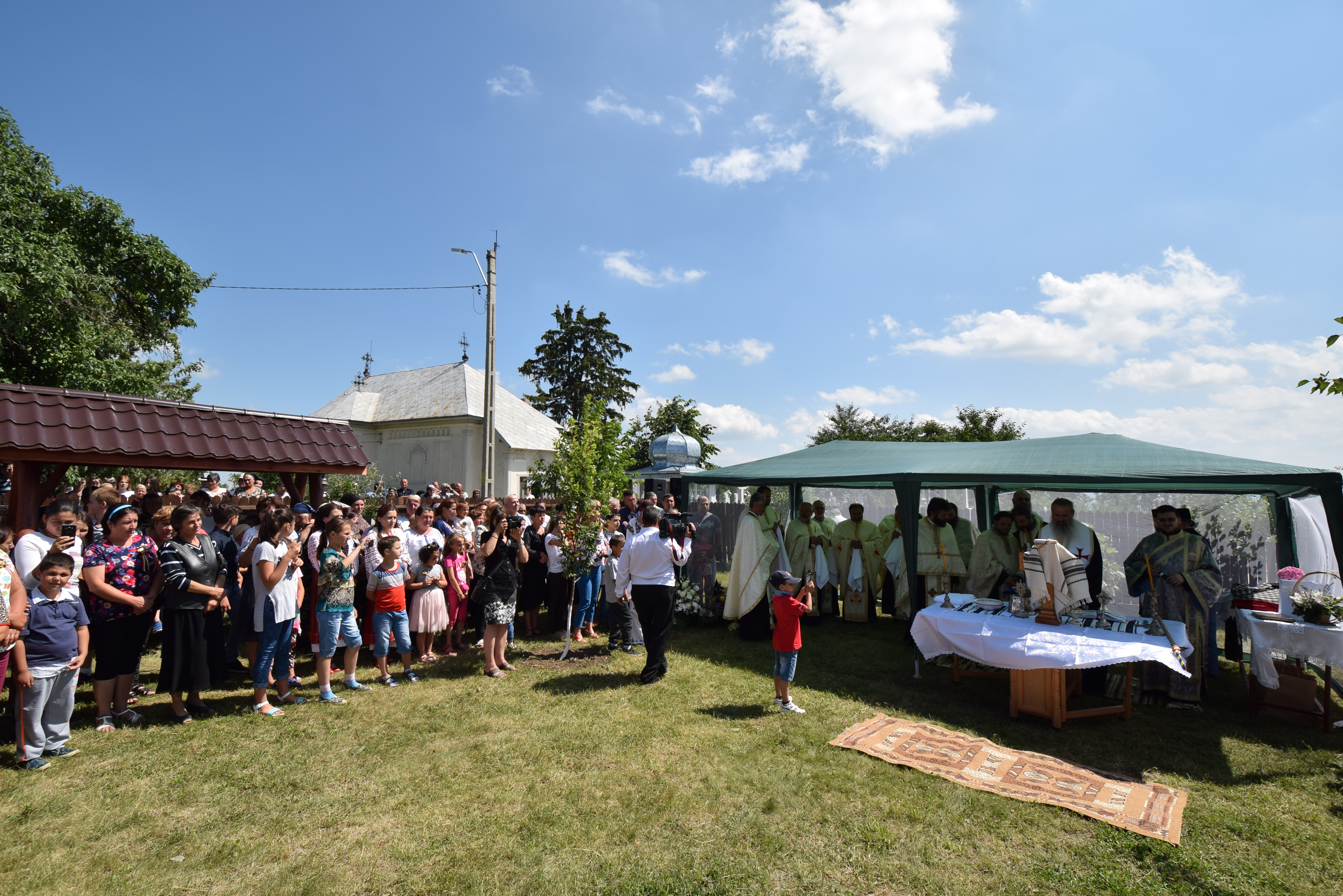 Complexul parohial din Suhuleț, sfințit de IPS Părinte Mitropolit Teofan