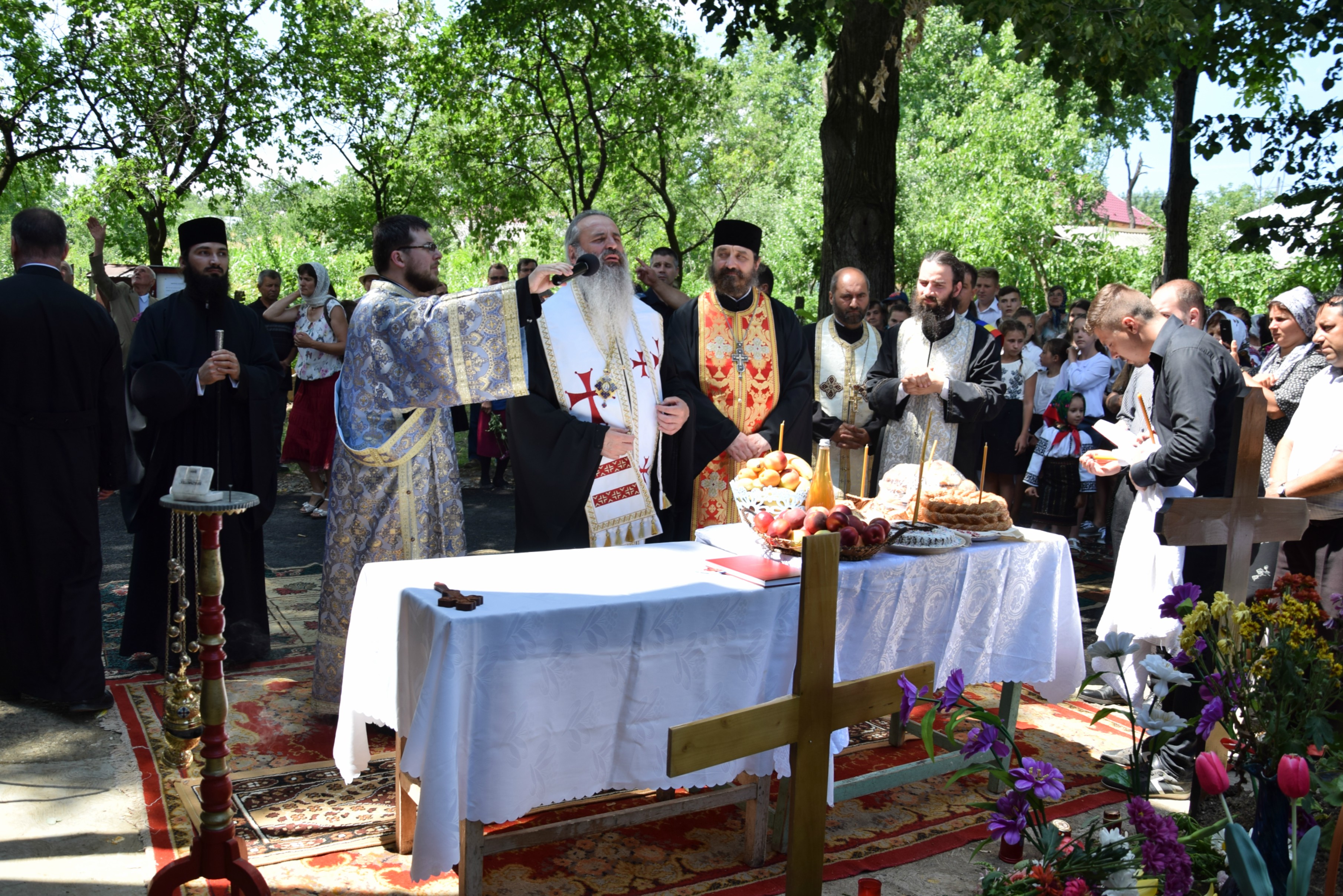 Slujbă de pomenire la Tansa pentru preoții trecuți la Domnul