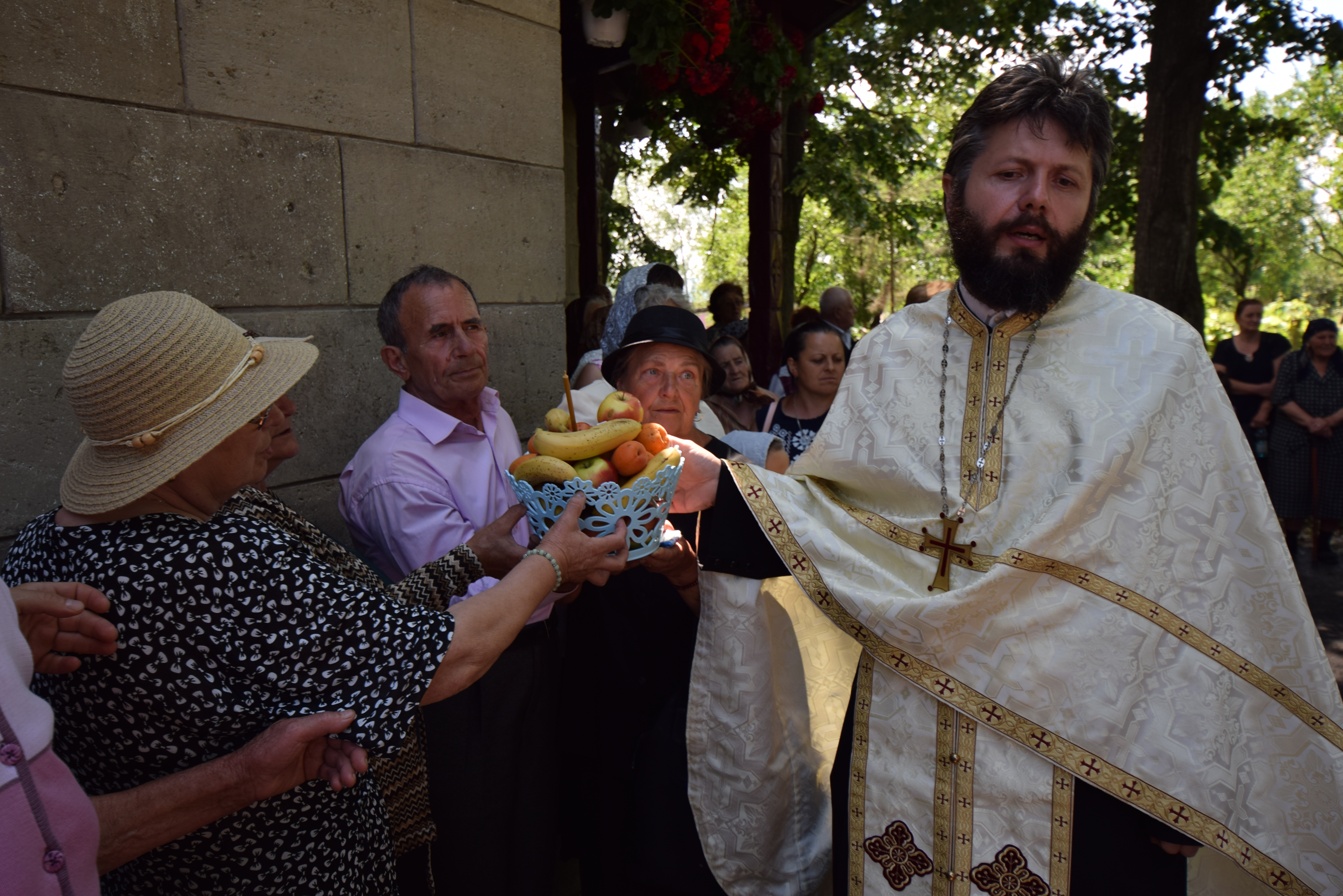 Slujbă de pomenire la Tansa pentru preoții trecuți la Domnul