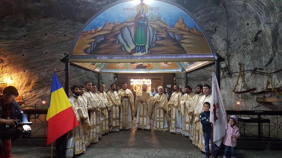 Sfânta Cuvioasa Paraschevi, cinstită în Salina Târgu Ocna Sfânta Cuvioasa Paraschevi, cinstită în Salina Târgu Ocna