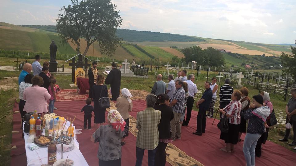 Pomenirea ctitorilor bisericii din Tăuteşti