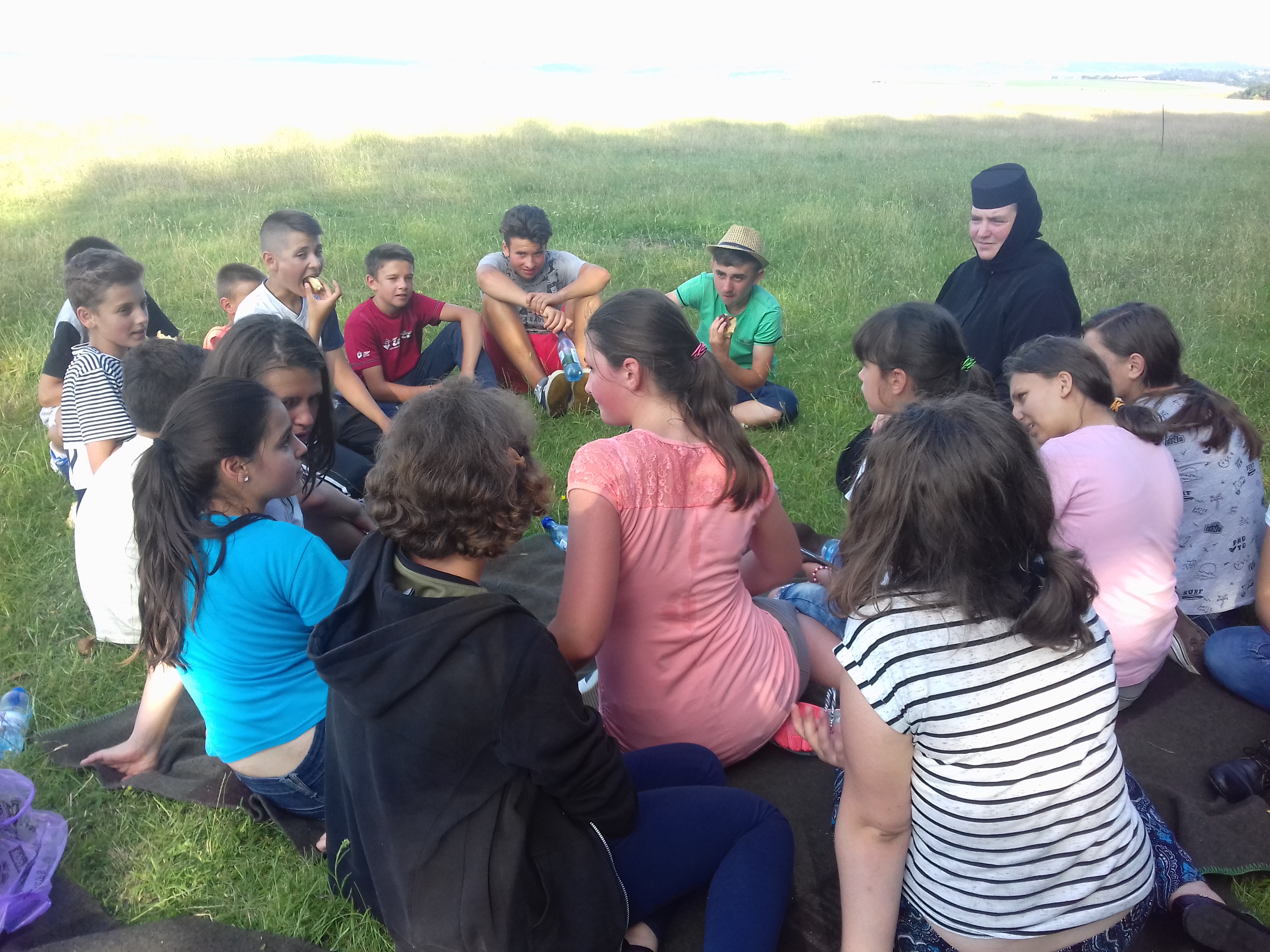 Tabără pentru copii organizată de Protoieria Fălticeni la Mănăstirea Probota