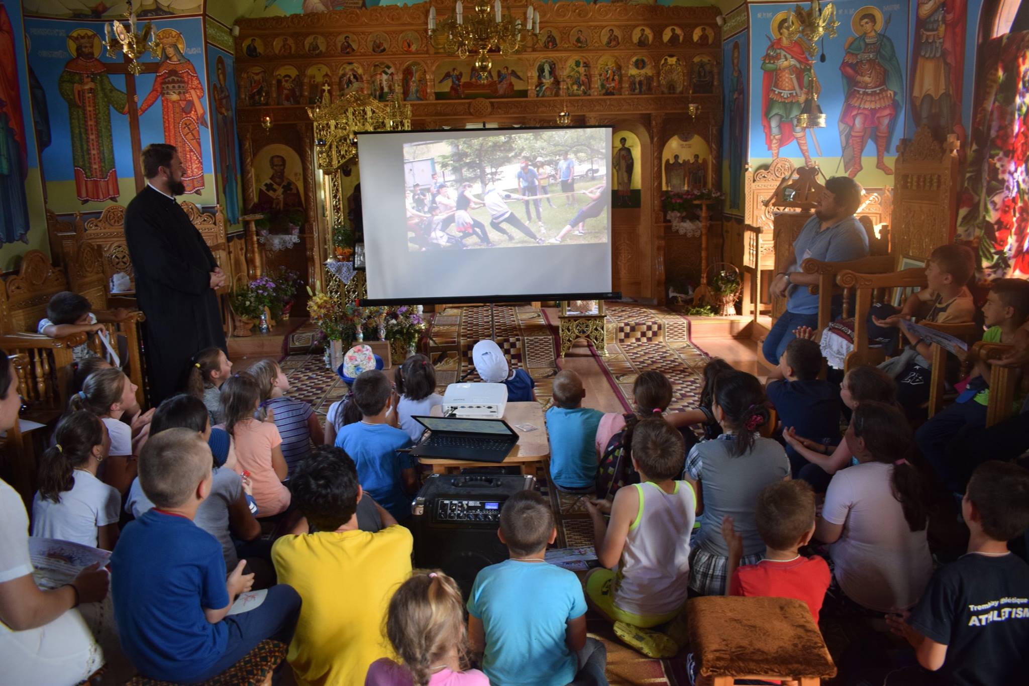 Veşti din „Pridvorul satului” - taberele din Holm, Tungujei şi Toşorog