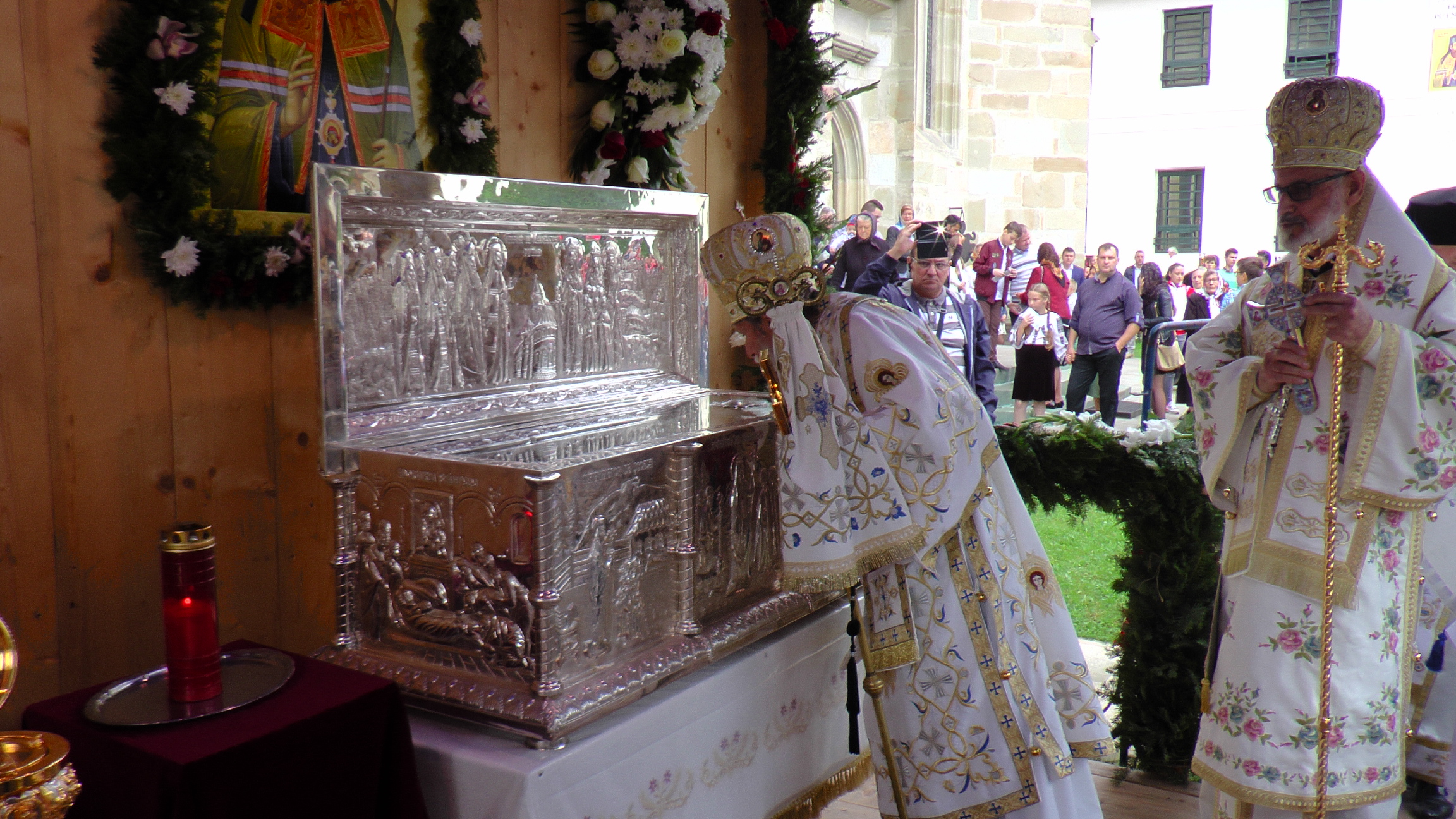 Hramul la care cândva luau parte Eminescu, Slavici sau Porumbescu