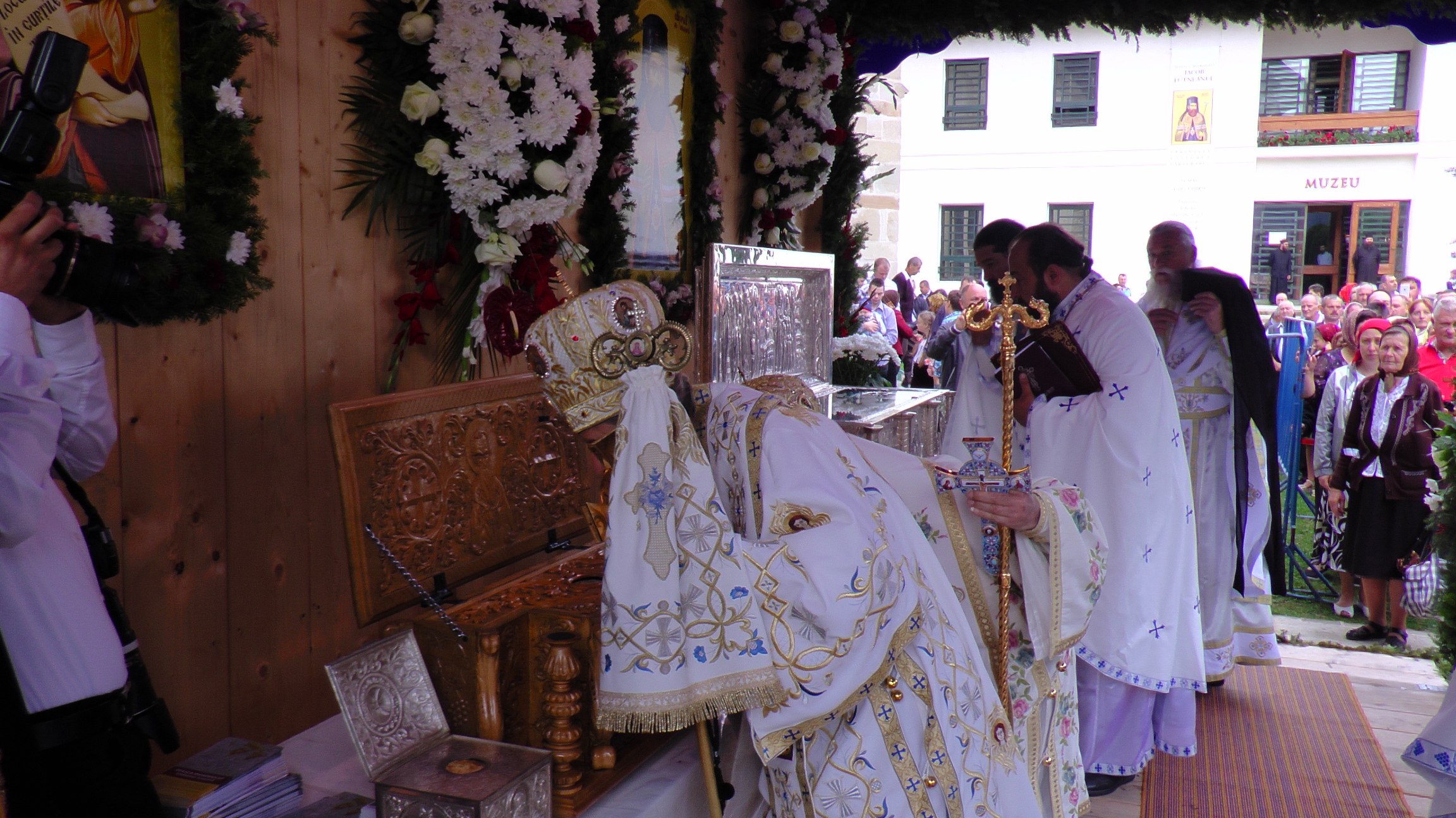 Hramul la care cândva luau parte Eminescu, Slavici sau Porumbescu