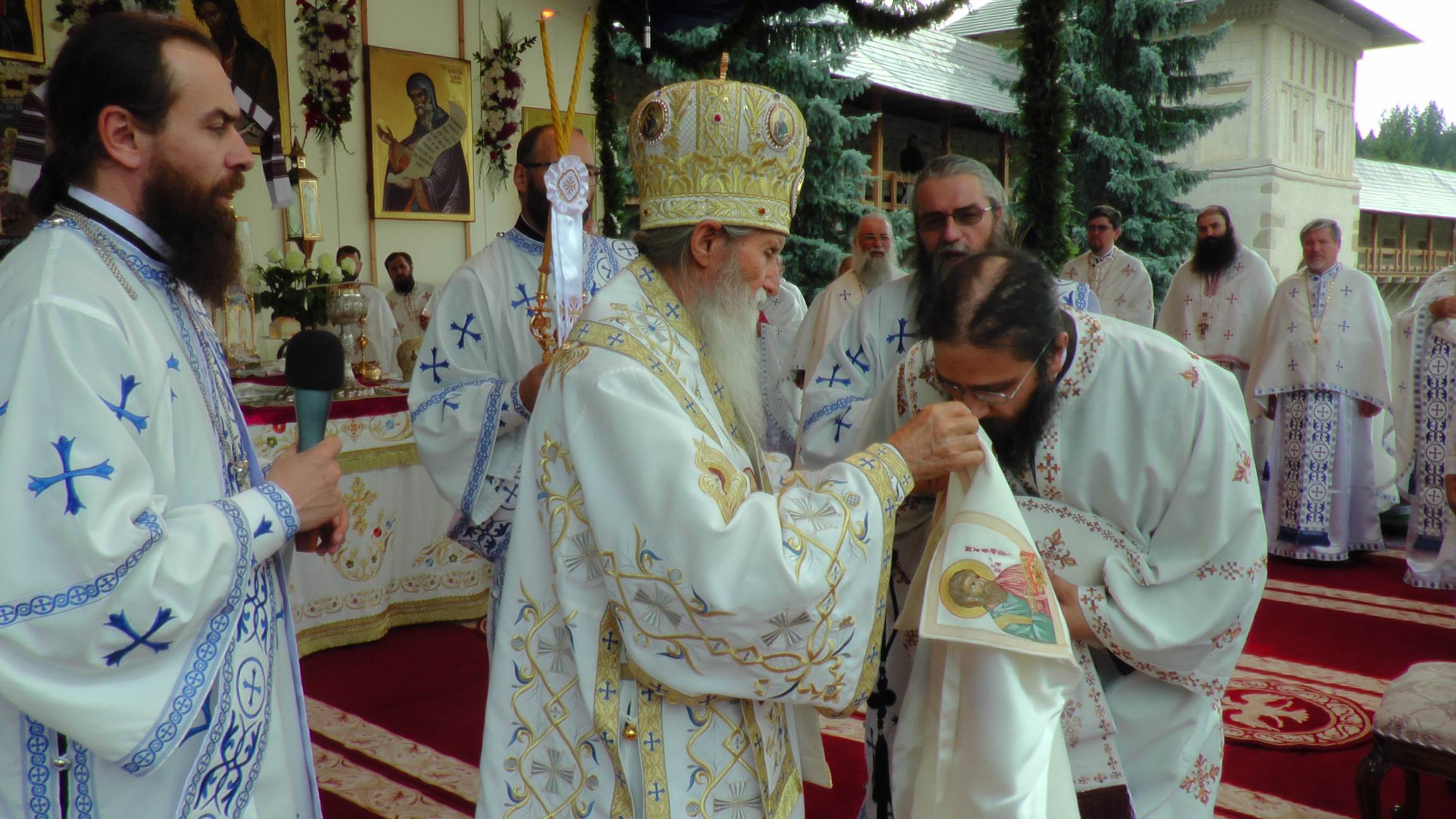 Hramul la care cândva luau parte Eminescu, Slavici sau Porumbescu