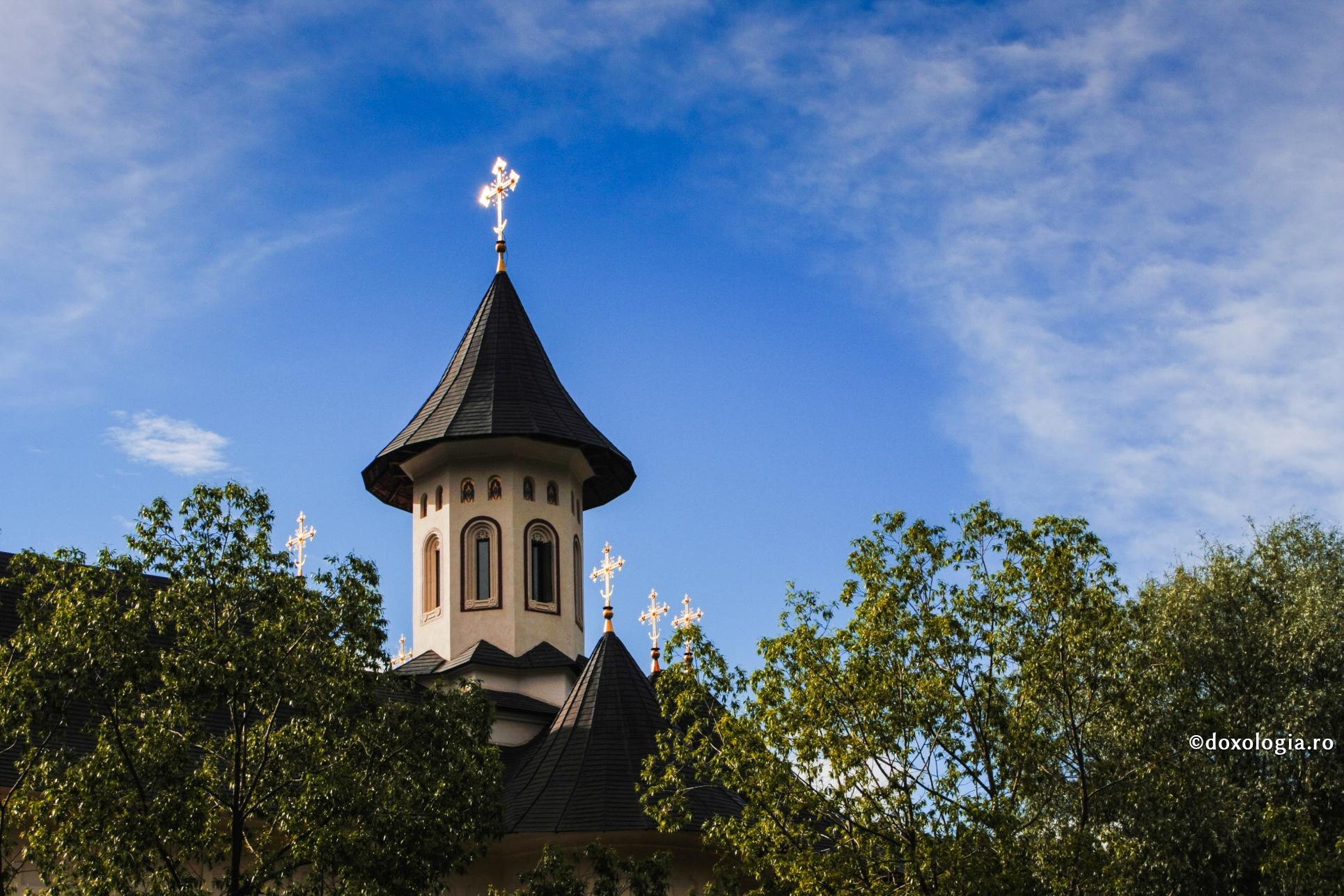 (Video) Biserica mare de la Sihăstria Putnei va fi sfințită pe 27 august